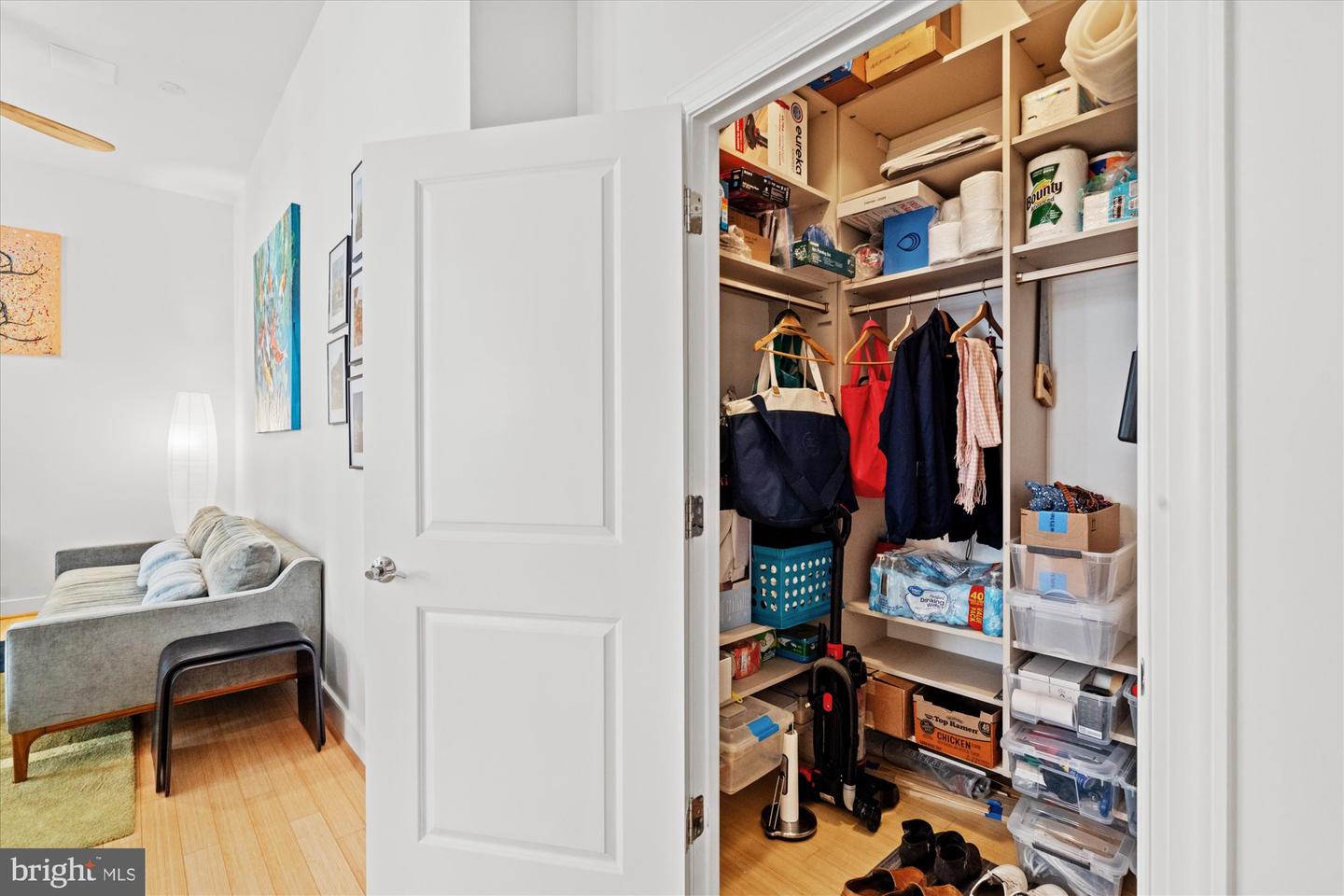 2425 L ST NW #324, WASHINGTON, District Of Columbia 20037, 1 Bedroom Bedrooms, ,1 BathroomBathrooms,Residential,For sale,2425 L ST NW #324,DCDC2233782 MLS # DCDC2233782 2425 L ST NW #324, WASHINGTON, District Of Columbia 20037, 1 Bedroom Bedrooms, ,1 BathroomBathrooms,Residential,For sale,2425 L ST NW #324,DCDC2233782 MLS # DCDC2233782