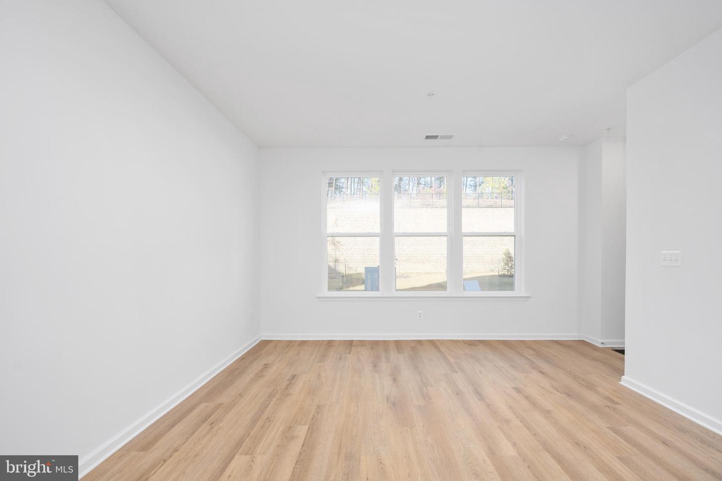 2536 NEABSCO COMMON PL, WOODBRIDGE, Virginia 22191, 2 Bedrooms Bedrooms, ,2 BathroomsBathrooms,Residential,For sale,2536 NEABSCO COMMON PL,VAPW2108664 MLS # VAPW2108664