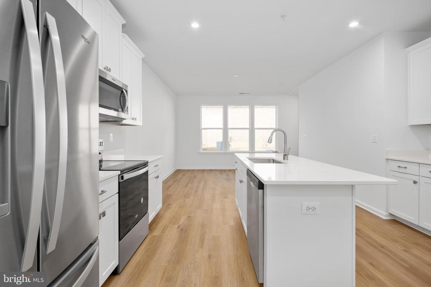 2536 NEABSCO COMMON PL, WOODBRIDGE, Virginia 22191, 2 Bedrooms Bedrooms, ,2 BathroomsBathrooms,Residential,For sale,2536 NEABSCO COMMON PL,VAPW2108664 MLS # VAPW2108664