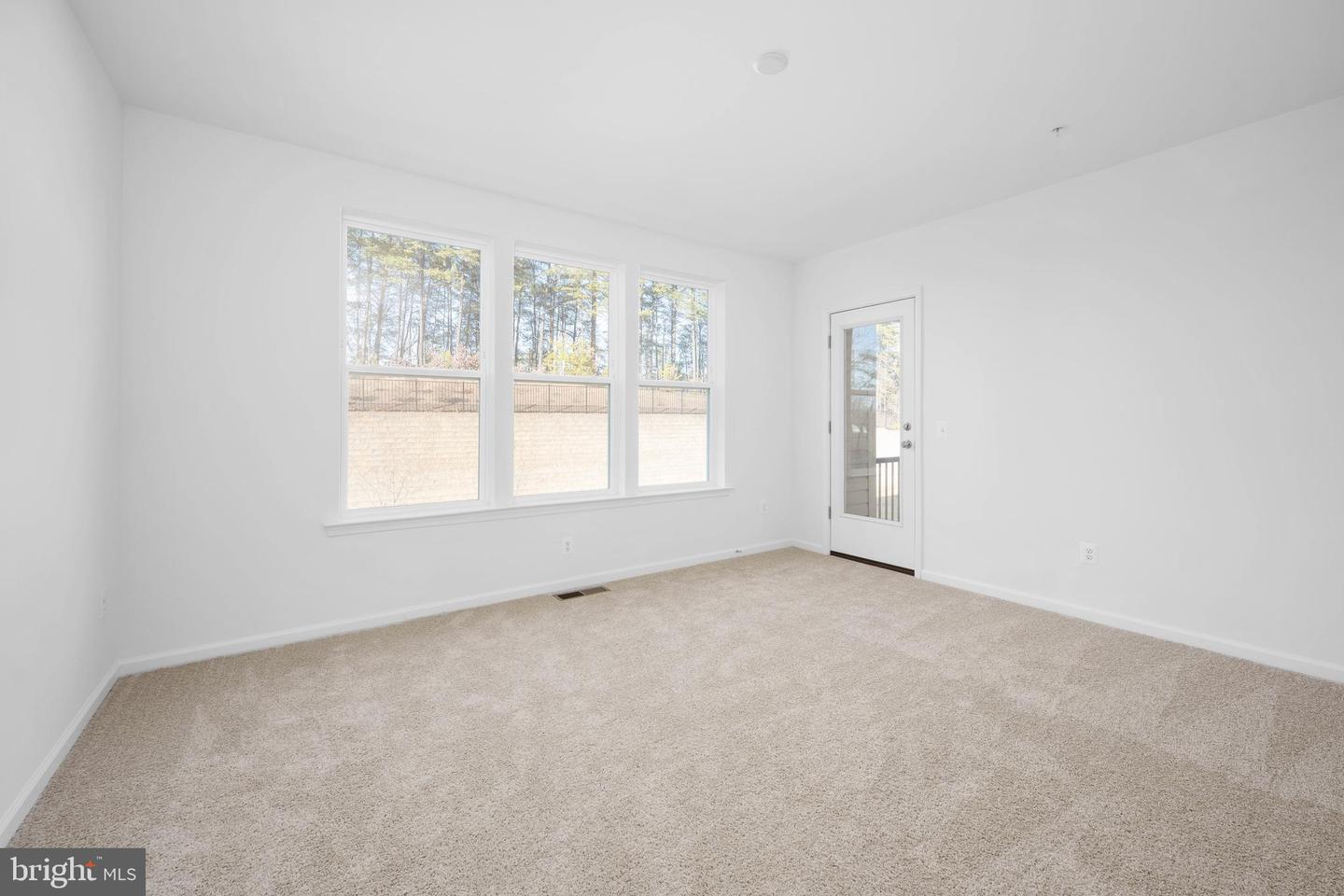 2536 NEABSCO COMMON PL, WOODBRIDGE, Virginia 22191, 2 Bedrooms Bedrooms, ,2 BathroomsBathrooms,Residential,For sale,2536 NEABSCO COMMON PL,VAPW2108664 MLS # VAPW2108664