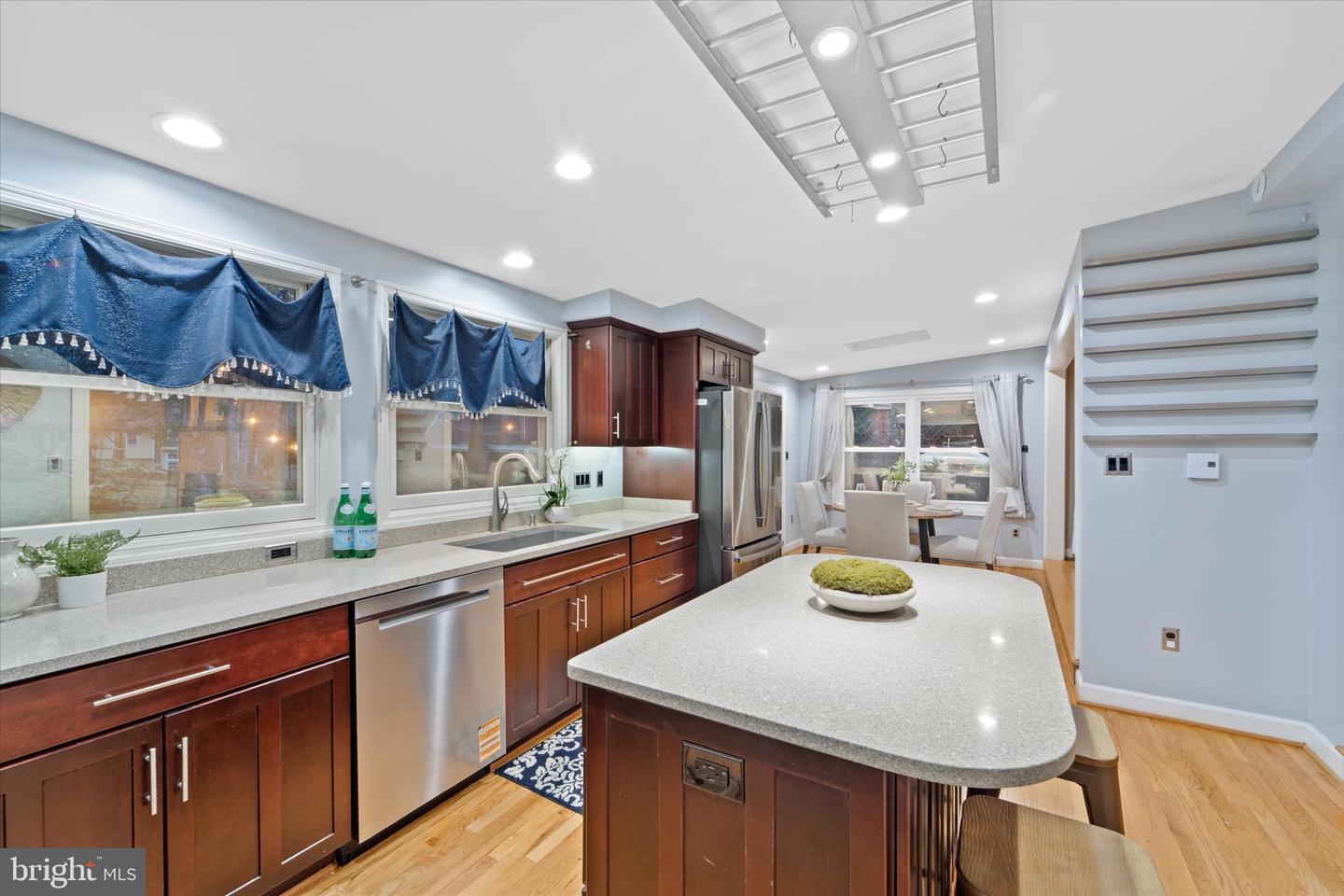 6609 WREN DR, SPRINGFIELD, Virginia 22150, 3 Bedrooms Bedrooms, ,3 BathroomsBathrooms,Residential,For sale,6609 WREN DR,VAFX2281250 MLS # VAFX2281250 6609 WREN DR, SPRINGFIELD, Virginia 22150, 3 Bedrooms Bedrooms, ,3 BathroomsBathrooms,Residential,For sale,6609 WREN DR,VAFX2281250 MLS # VAFX2281250