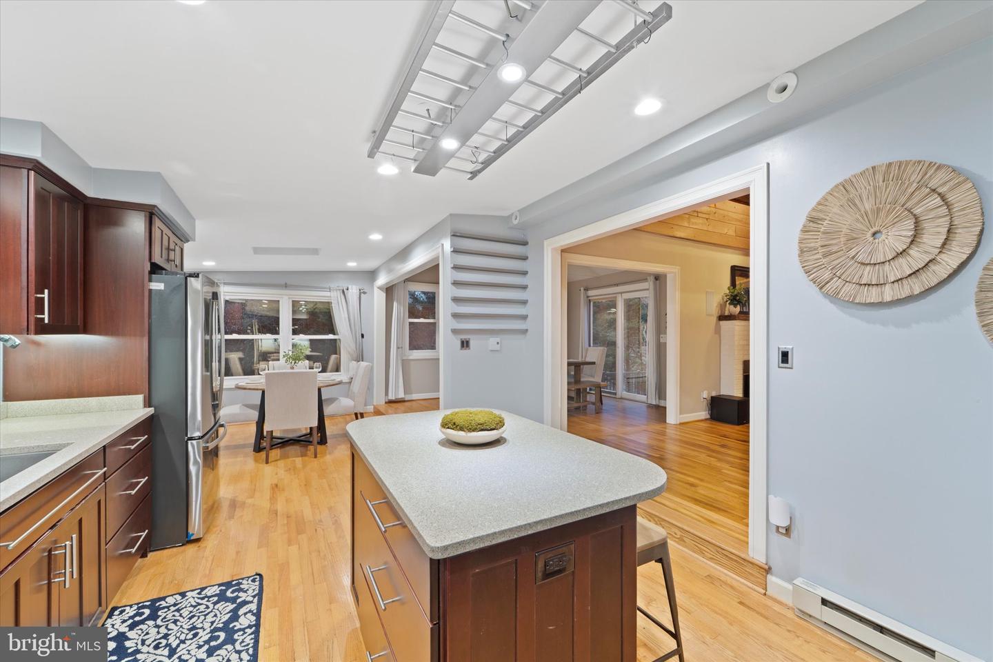 6609 WREN DR, SPRINGFIELD, Virginia 22150, 3 Bedrooms Bedrooms, ,3 BathroomsBathrooms,Residential,For sale,6609 WREN DR,VAFX2281250 MLS # VAFX2281250 6609 WREN DR, SPRINGFIELD, Virginia 22150, 3 Bedrooms Bedrooms, ,3 BathroomsBathrooms,Residential,For sale,6609 WREN DR,VAFX2281250 MLS # VAFX2281250