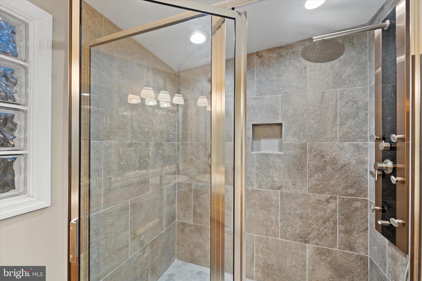 6609 WREN DR, SPRINGFIELD, Virginia 22150, 3 Bedrooms Bedrooms, ,3 BathroomsBathrooms,Residential,For sale,6609 WREN DR,VAFX2281250 MLS # VAFX2281250 6609 WREN DR, SPRINGFIELD, Virginia 22150, 3 Bedrooms Bedrooms, ,3 BathroomsBathrooms,Residential,For sale,6609 WREN DR,VAFX2281250 MLS # VAFX2281250