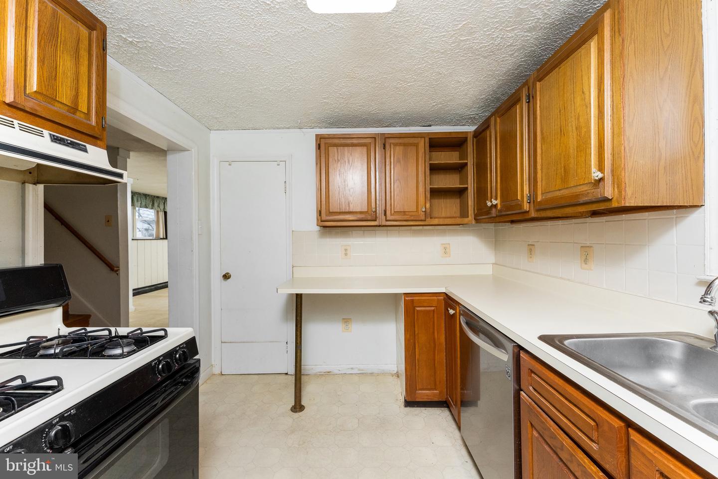 9613 KING GEORGE DR, MANASSAS, Virginia 20109, 3 Bedrooms Bedrooms, ,2 BathroomsBathrooms,Residential,For sale,9613 KING GEORGE DR,VAPW2108632 MLS # VAPW2108632 9613 KING GEORGE DR, MANASSAS, Virginia 20109, 3 Bedrooms Bedrooms, ,2 BathroomsBathrooms,Residential,For sale,9613 KING GEORGE DR,VAPW2108632 MLS # VAPW2108632