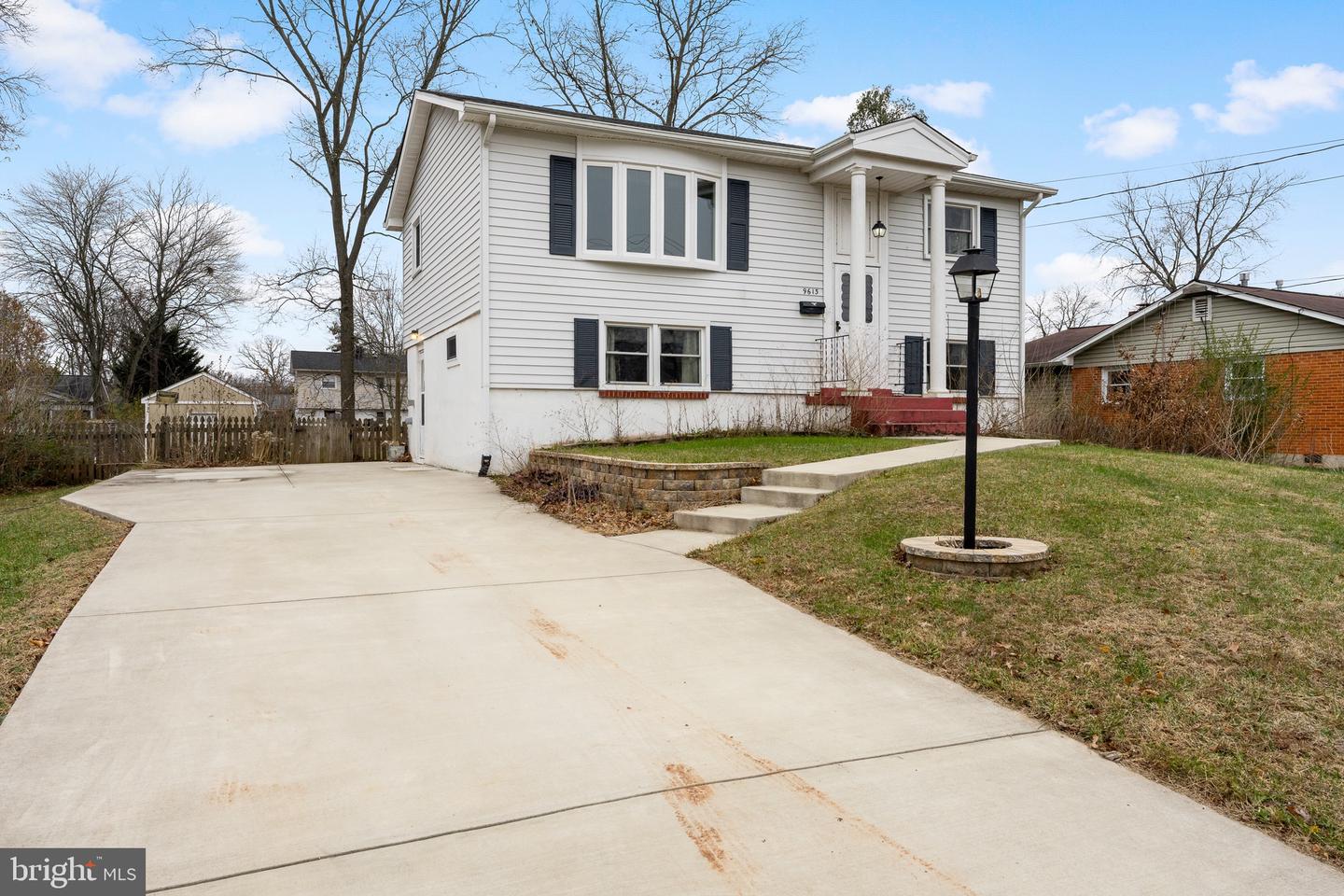 9613 KING GEORGE DR, MANASSAS, Virginia 20109, 3 Bedrooms Bedrooms, ,2 BathroomsBathrooms,Residential,For sale,9613 KING GEORGE DR,VAPW2108632 MLS # VAPW2108632 9613 KING GEORGE DR, MANASSAS, Virginia 20109, 3 Bedrooms Bedrooms, ,2 BathroomsBathrooms,Residential,For sale,9613 KING GEORGE DR,VAPW2108632 MLS # VAPW2108632