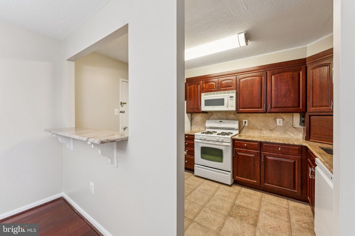 1300 ARMY NAVY DR #625, ARLINGTON, Virginia 22202, 1 Bedroom Bedrooms, ,1 BathroomBathrooms,Residential,For sale,1300 ARMY NAVY DR #625,VAAR2066624 MLS # VAAR2066624 1300 ARMY NAVY DR #625, ARLINGTON, Virginia 22202, 1 Bedroom Bedrooms, ,1 BathroomBathrooms,Residential,For sale,1300 ARMY NAVY DR #625,VAAR2066624 MLS # VAAR2066624