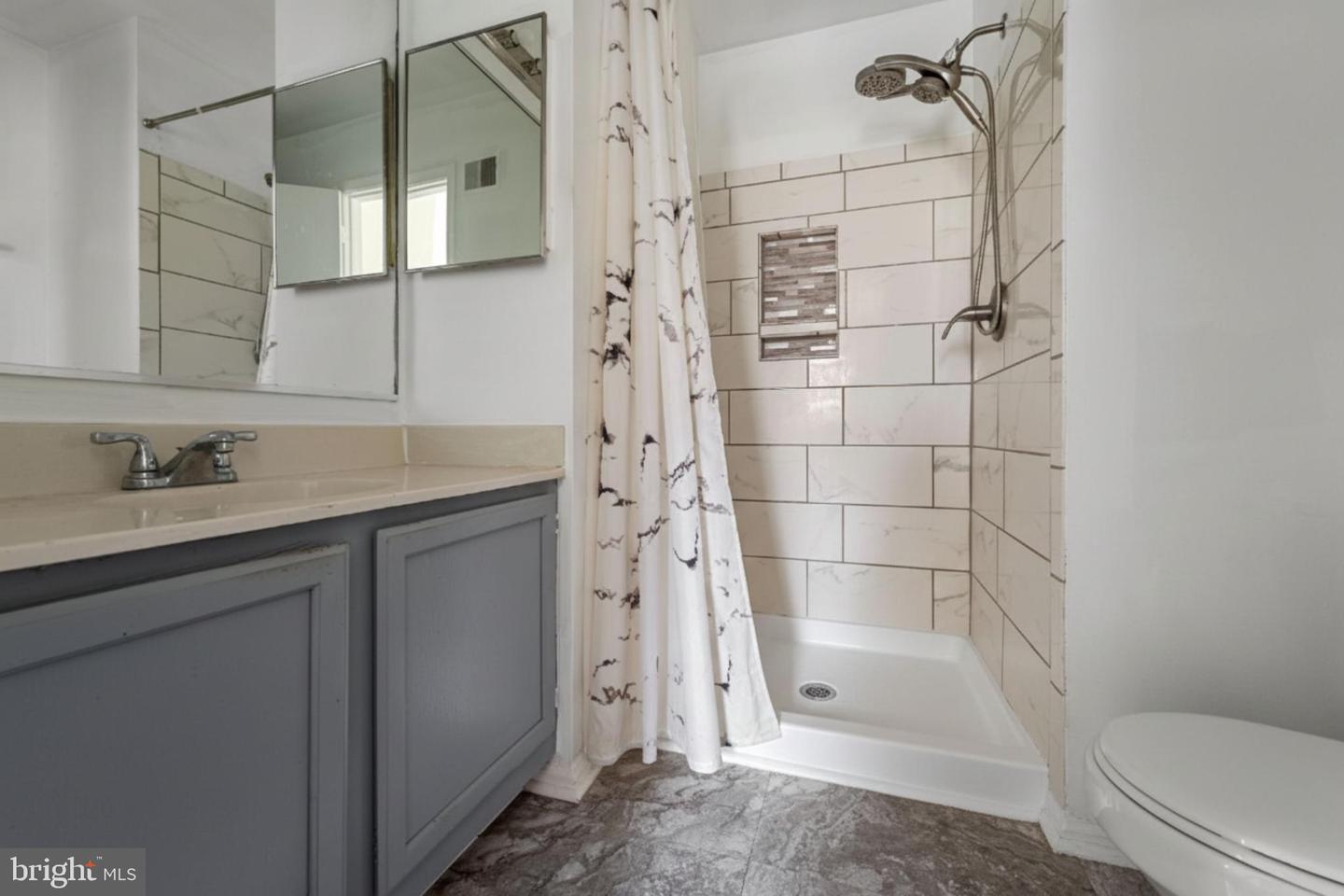 8501 CHARNWOOD CT, MANASSAS, Virginia 20111, 3 Bedrooms Bedrooms, ,2 BathroomsBathrooms,Residential,For sale,8501 CHARNWOOD CT,VAPW2108700 MLS # VAPW2108700