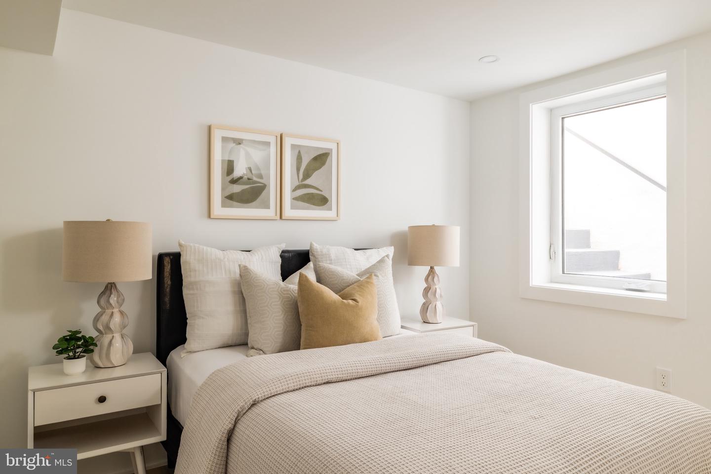 932 FRENCH ST NW, WASHINGTON, District Of Columbia 20001, 4 Bedrooms Bedrooms, ,3 BathroomsBathrooms,Residential,For sale,932 FRENCH ST NW,DCDC2234072 MLS # DCDC2234072