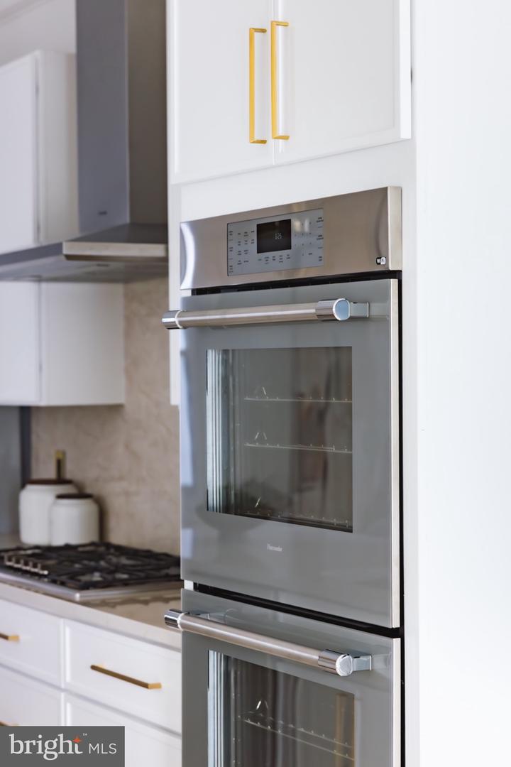 932 FRENCH ST NW, WASHINGTON, District Of Columbia 20001, 4 Bedrooms Bedrooms, ,3 BathroomsBathrooms,Residential,For sale,932 FRENCH ST NW,DCDC2234072 MLS # DCDC2234072