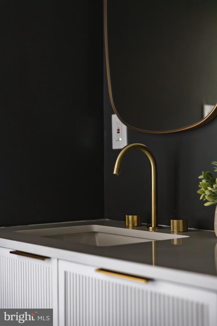 932 FRENCH ST NW, WASHINGTON, District Of Columbia 20001, 4 Bedrooms Bedrooms, ,3 BathroomsBathrooms,Residential,For sale,932 FRENCH ST NW,DCDC2234072 MLS # DCDC2234072