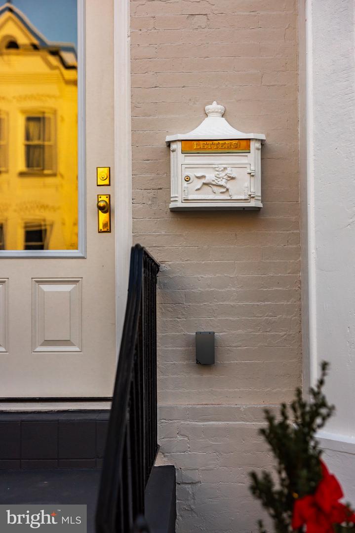 932 FRENCH ST NW, WASHINGTON, District Of Columbia 20001, 4 Bedrooms Bedrooms, ,3 BathroomsBathrooms,Residential,For sale,932 FRENCH ST NW,DCDC2234072 MLS # DCDC2234072