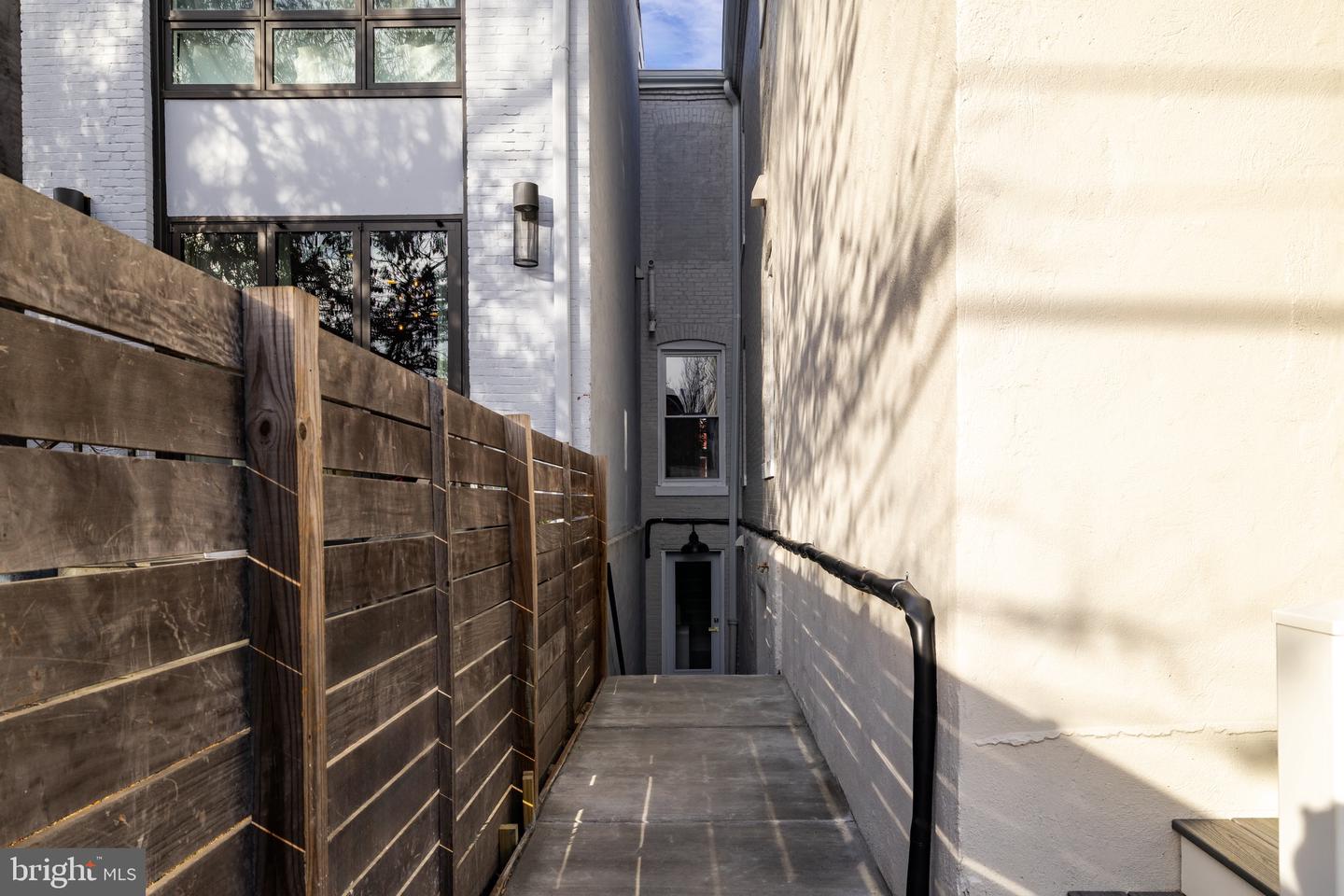 932 FRENCH ST NW, WASHINGTON, District Of Columbia 20001, 4 Bedrooms Bedrooms, ,3 BathroomsBathrooms,Residential,For sale,932 FRENCH ST NW,DCDC2234072 MLS # DCDC2234072