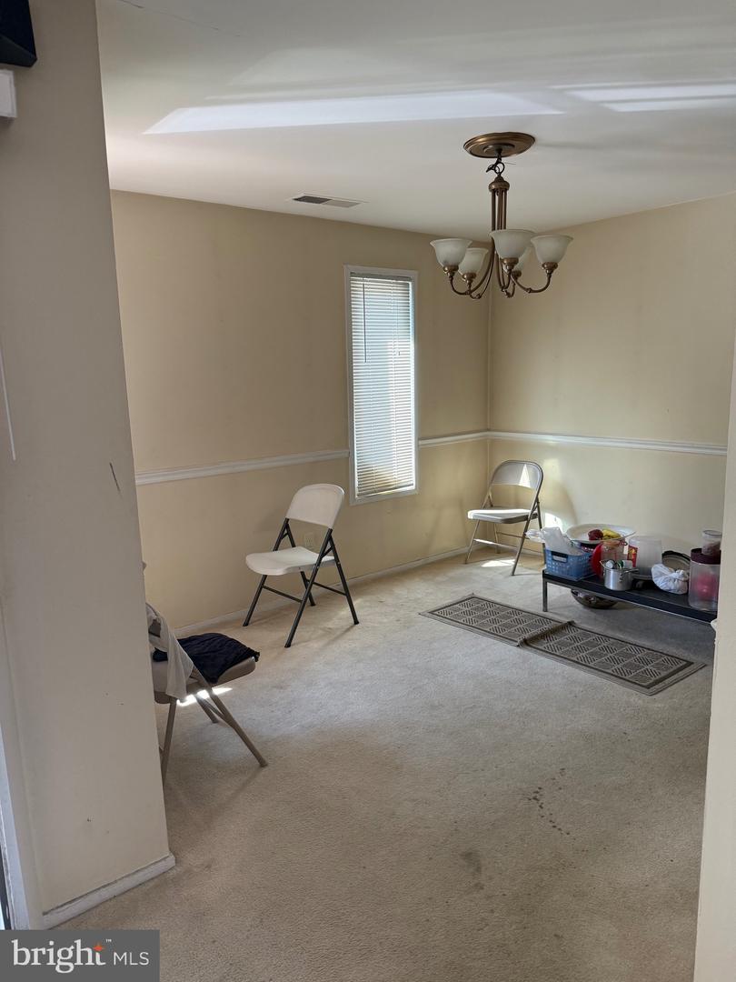 531 FLORIDA AVE #104, HERNDON, Virginia 20170, 2 Bedrooms Bedrooms, ,2 BathroomsBathrooms,Residential,For sale,531 FLORIDA AVE #104,VAFX2281718 MLS # VAFX2281718