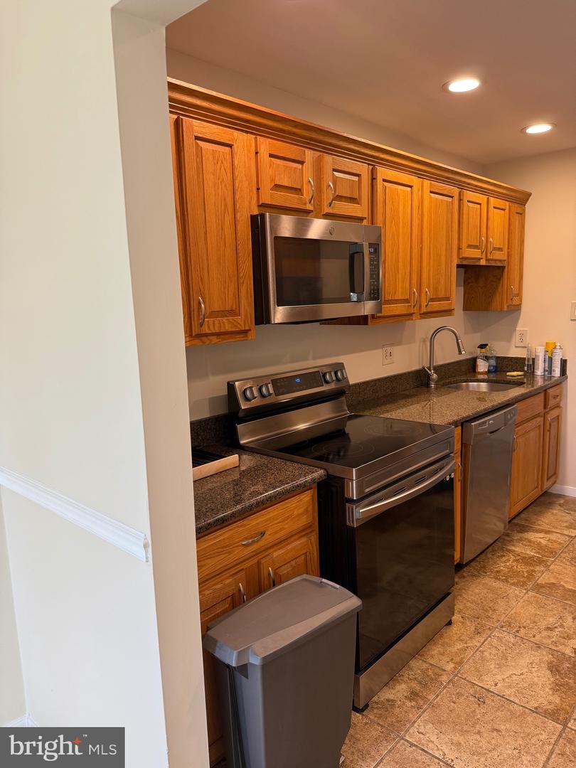 531 FLORIDA AVE #104, HERNDON, Virginia 20170, 2 Bedrooms Bedrooms, ,2 BathroomsBathrooms,Residential,For sale,531 FLORIDA AVE #104,VAFX2281718 MLS # VAFX2281718