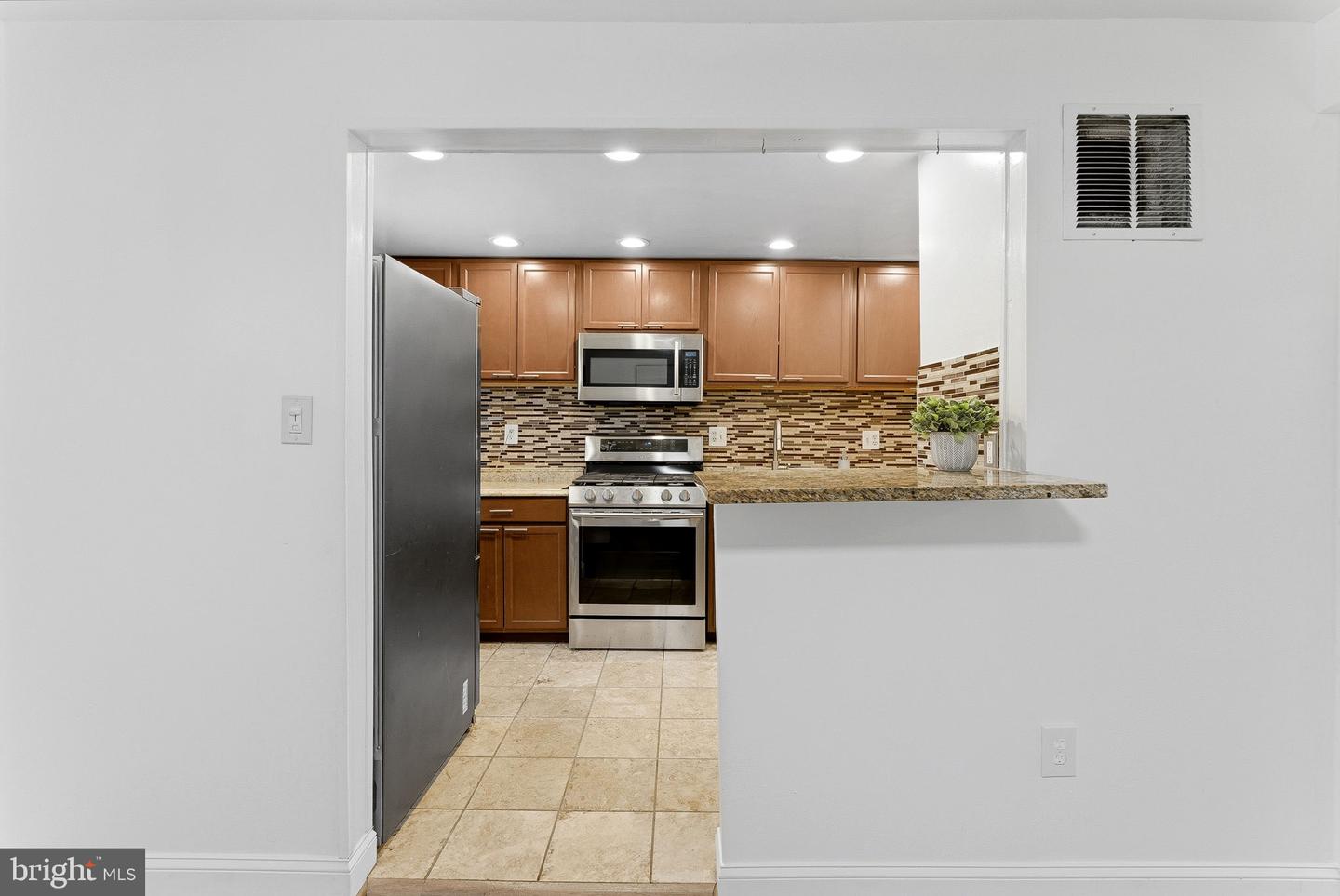 1404 MILBANK RD, WOODBRIDGE, Virginia 22191, 4 Bedrooms Bedrooms, ,3 BathroomsBathrooms,Residential,For sale,1404 MILBANK RD,VAPW2108746 MLS # VAPW2108746