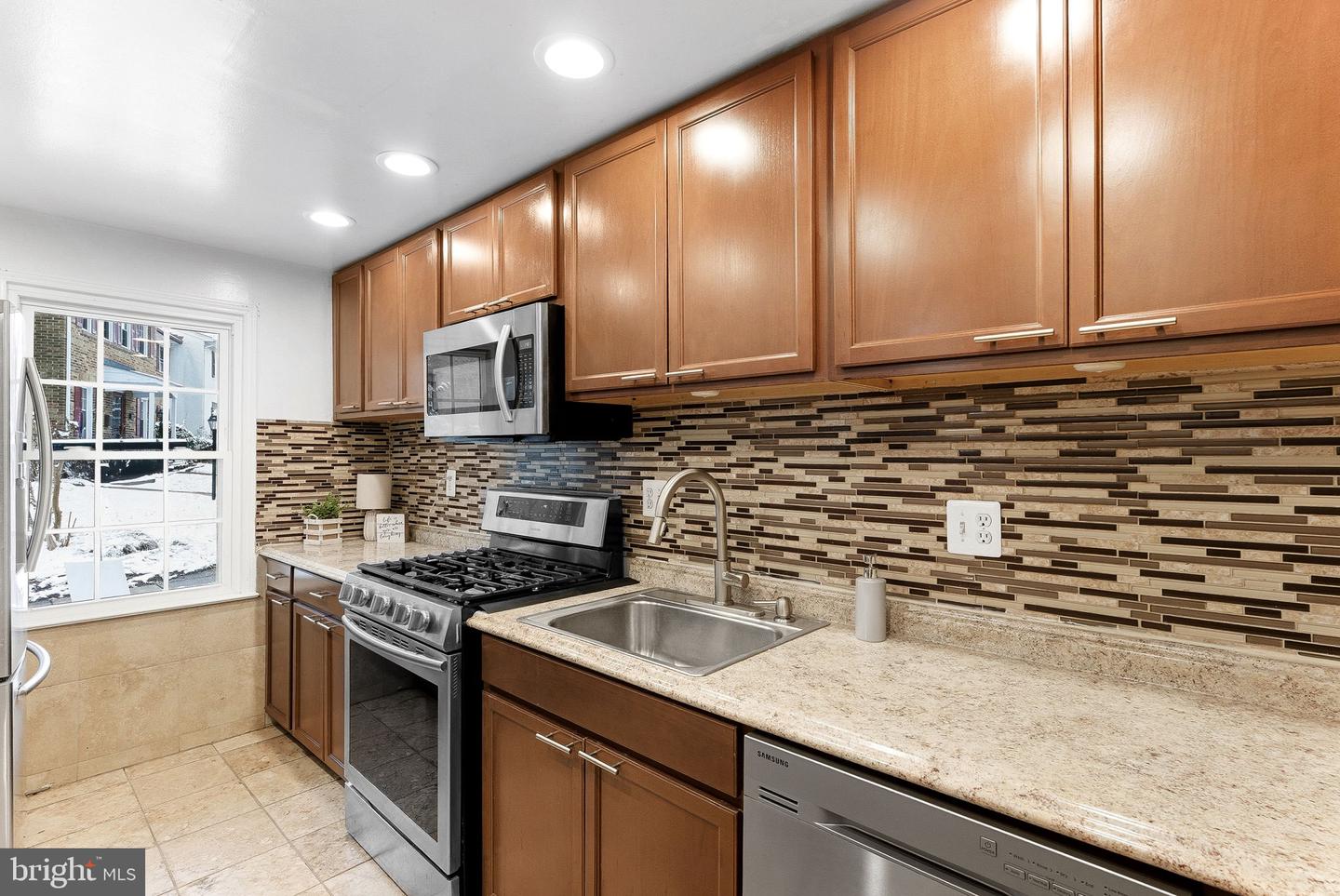 1404 MILBANK RD, WOODBRIDGE, Virginia 22191, 4 Bedrooms Bedrooms, ,3 BathroomsBathrooms,Residential,For sale,1404 MILBANK RD,VAPW2108746 MLS # VAPW2108746