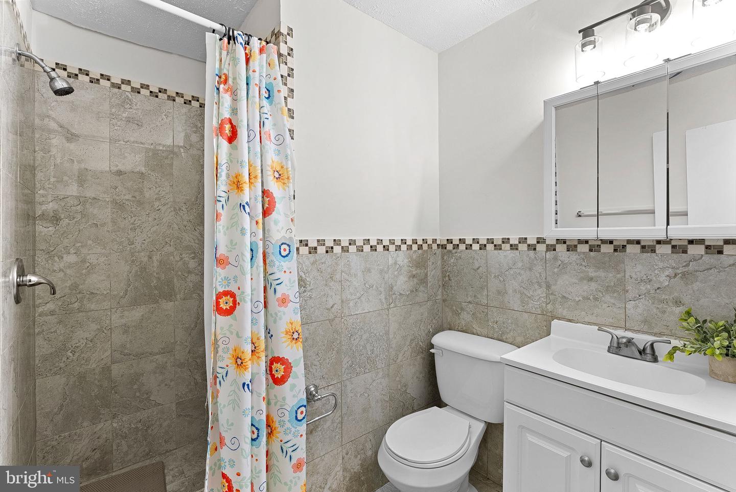 1404 MILBANK RD, WOODBRIDGE, Virginia 22191, 4 Bedrooms Bedrooms, ,3 BathroomsBathrooms,Residential,For sale,1404 MILBANK RD,VAPW2108746 MLS # VAPW2108746