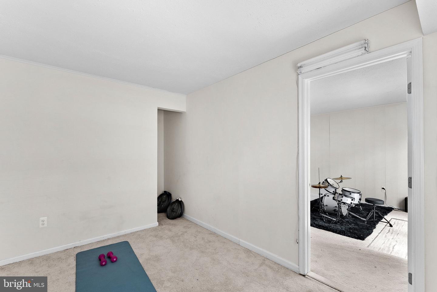 1404 MILBANK RD, WOODBRIDGE, Virginia 22191, 4 Bedrooms Bedrooms, ,3 BathroomsBathrooms,Residential,For sale,1404 MILBANK RD,VAPW2108746 MLS # VAPW2108746