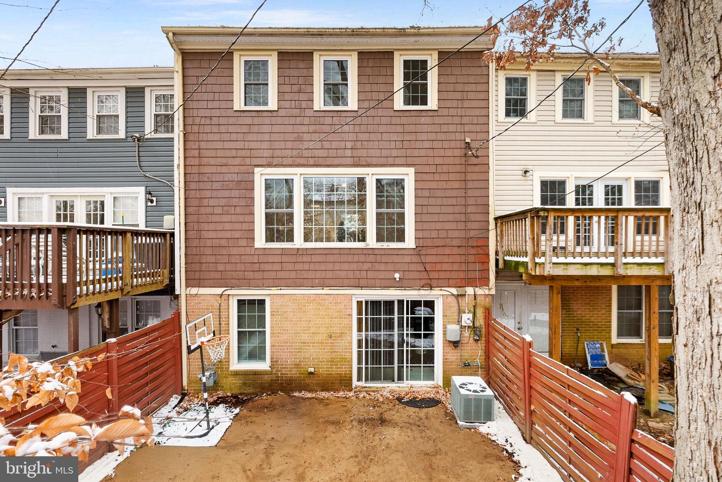 1404 MILBANK RD, WOODBRIDGE, Virginia 22191, 4 Bedrooms Bedrooms, ,3 BathroomsBathrooms,Residential,For sale,1404 MILBANK RD,VAPW2108746 MLS # VAPW2108746