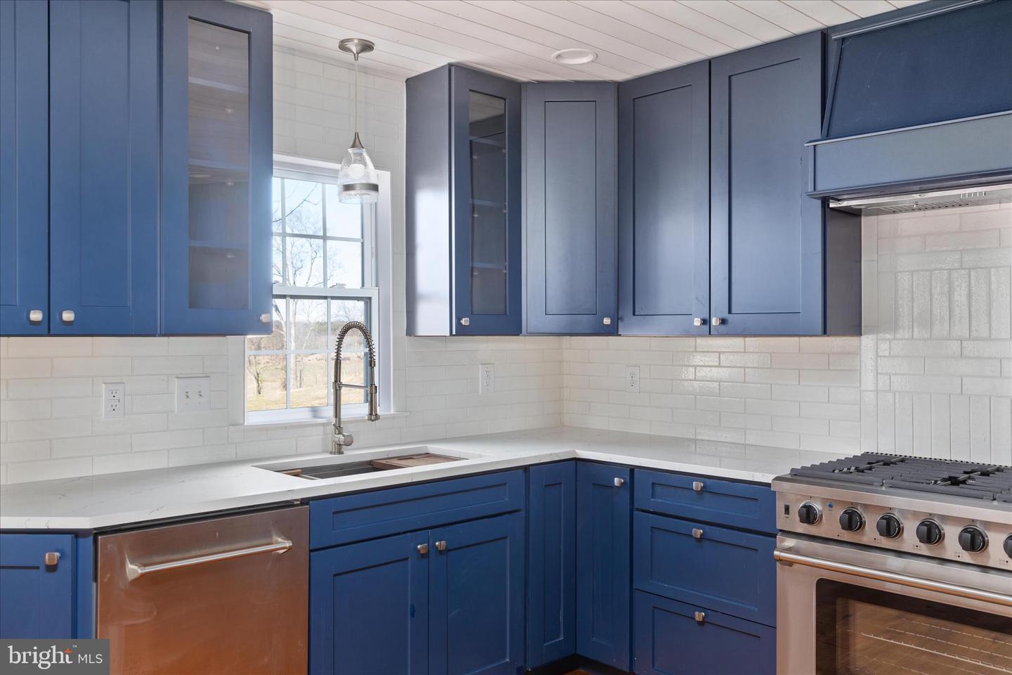 199 MEETING HOUSE DR, WINCHESTER, Virginia 22602, 5 Bedrooms Bedrooms, ,4 BathroomsBathrooms,Residential,For sale,199 MEETING HOUSE DR,VAFV2038354 MLS # VAFV2038354 199 MEETING HOUSE DR, WINCHESTER, Virginia 22602, 5 Bedrooms Bedrooms, ,4 BathroomsBathrooms,Residential,For sale,199 MEETING HOUSE DR,VAFV2038354 MLS # VAFV2038354