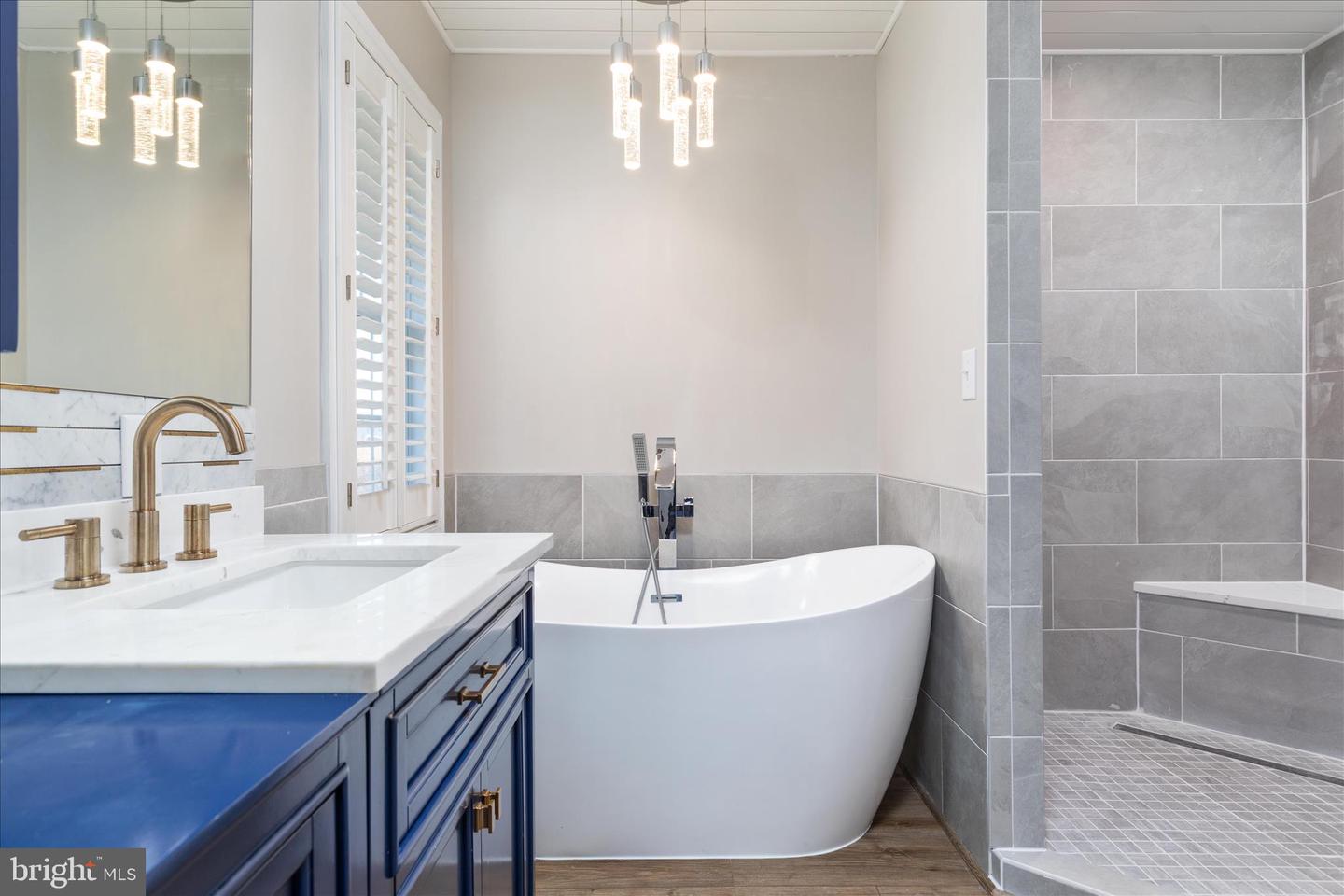 199 MEETING HOUSE DR, WINCHESTER, Virginia 22602, 5 Bedrooms Bedrooms, ,4 BathroomsBathrooms,Residential,For sale,199 MEETING HOUSE DR,VAFV2038354 MLS # VAFV2038354 199 MEETING HOUSE DR, WINCHESTER, Virginia 22602, 5 Bedrooms Bedrooms, ,4 BathroomsBathrooms,Residential,For sale,199 MEETING HOUSE DR,VAFV2038354 MLS # VAFV2038354