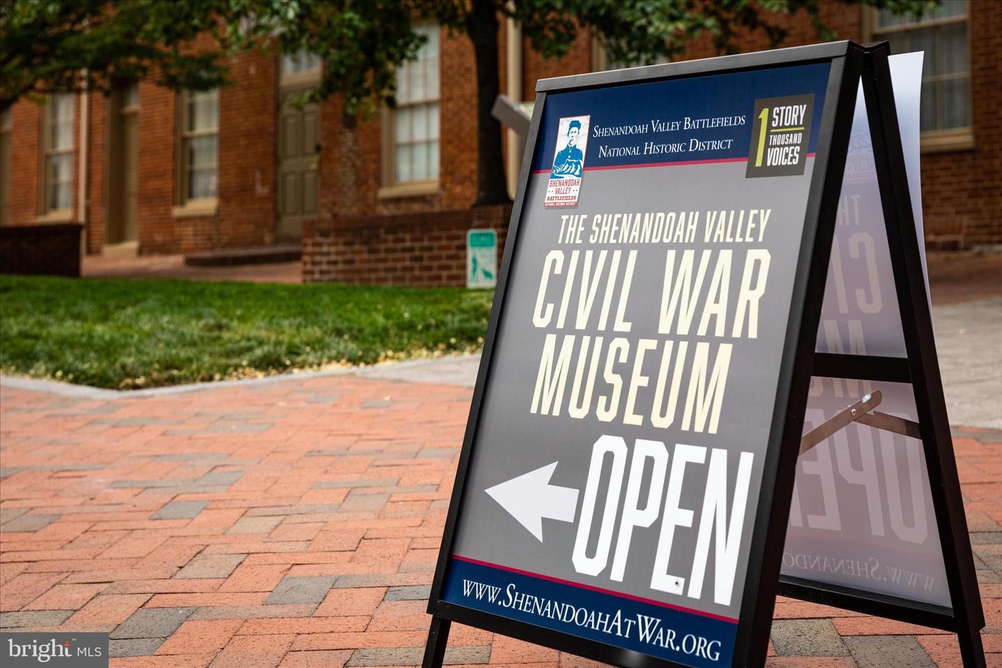 199 MEETING HOUSE DR, WINCHESTER, Virginia 22602, 5 Bedrooms Bedrooms, ,4 BathroomsBathrooms,Residential,For sale,199 MEETING HOUSE DR,VAFV2038354 MLS # VAFV2038354 199 MEETING HOUSE DR, WINCHESTER, Virginia 22602, 5 Bedrooms Bedrooms, ,4 BathroomsBathrooms,Residential,For sale,199 MEETING HOUSE DR,VAFV2038354 MLS # VAFV2038354