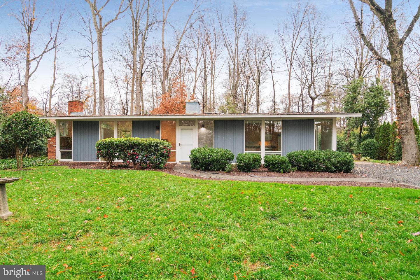 2406 BRENTWOOD PL, ALEXANDRIA, Virginia 22306, 3 Bedrooms Bedrooms, ,2 BathroomsBathrooms,Residential,For sale,2406 BRENTWOOD PL,VAFX2281820 MLS # VAFX2281820 2406 BRENTWOOD PL, ALEXANDRIA, Virginia 22306, 3 Bedrooms Bedrooms, ,2 BathroomsBathrooms,Residential,For sale,2406 BRENTWOOD PL,VAFX2281820 MLS # VAFX2281820