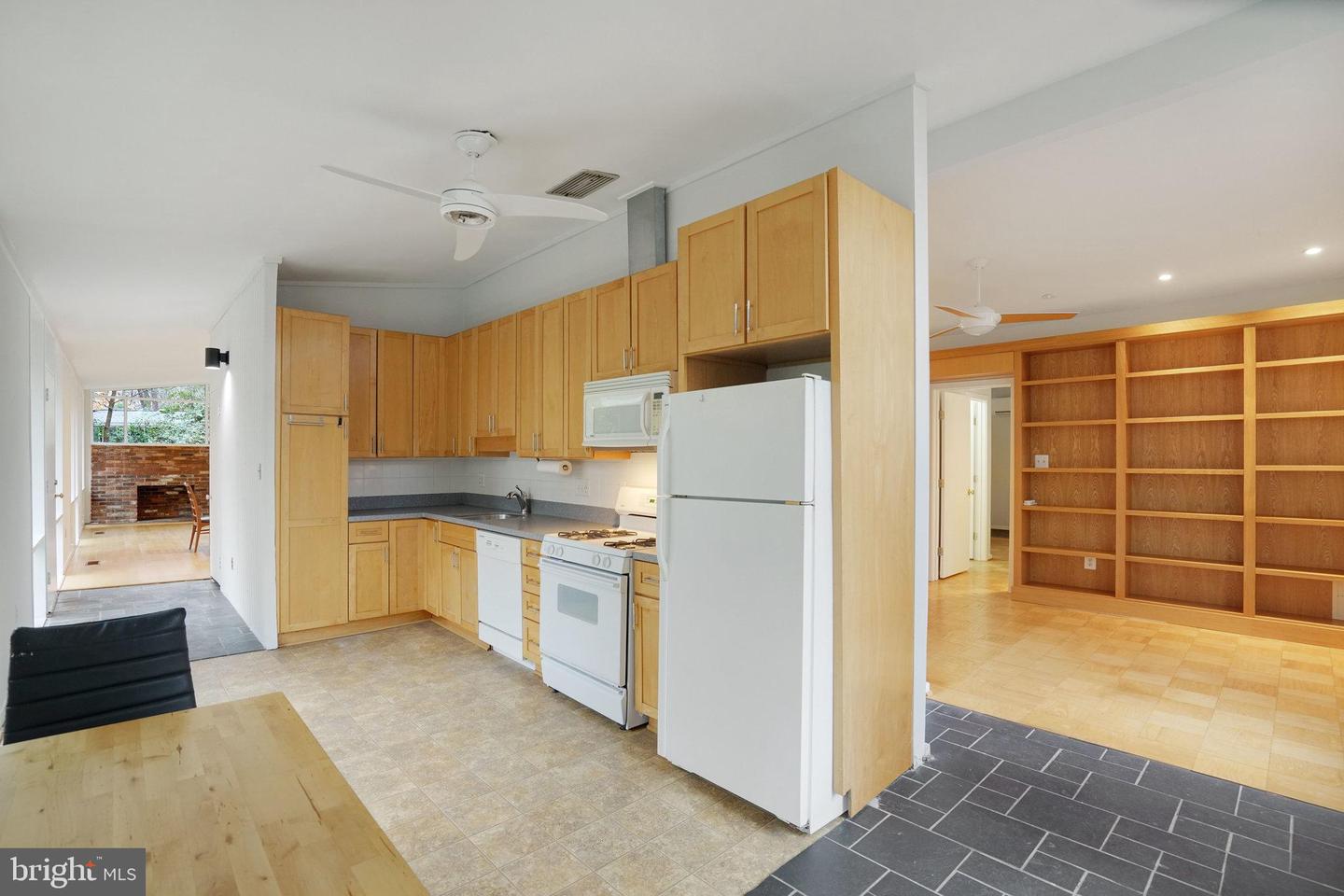 2406 BRENTWOOD PL, ALEXANDRIA, Virginia 22306, 3 Bedrooms Bedrooms, ,2 BathroomsBathrooms,Residential,For sale,2406 BRENTWOOD PL,VAFX2281820 MLS # VAFX2281820 2406 BRENTWOOD PL, ALEXANDRIA, Virginia 22306, 3 Bedrooms Bedrooms, ,2 BathroomsBathrooms,Residential,For sale,2406 BRENTWOOD PL,VAFX2281820 MLS # VAFX2281820