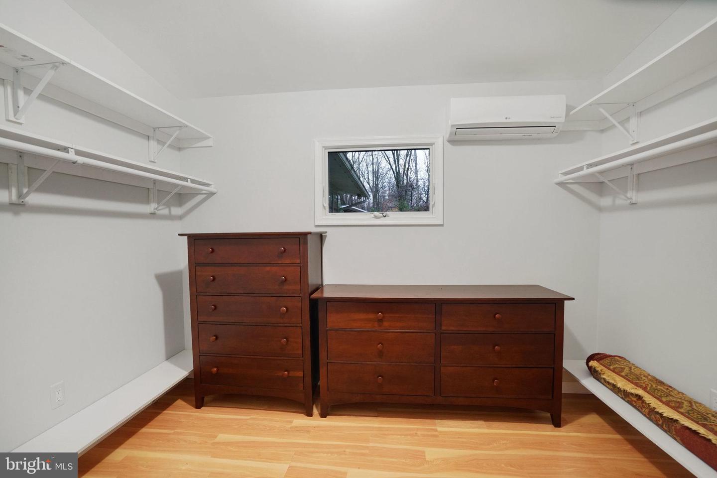 2406 BRENTWOOD PL, ALEXANDRIA, Virginia 22306, 3 Bedrooms Bedrooms, ,2 BathroomsBathrooms,Residential,For sale,2406 BRENTWOOD PL,VAFX2281820 MLS # VAFX2281820 2406 BRENTWOOD PL, ALEXANDRIA, Virginia 22306, 3 Bedrooms Bedrooms, ,2 BathroomsBathrooms,Residential,For sale,2406 BRENTWOOD PL,VAFX2281820 MLS # VAFX2281820