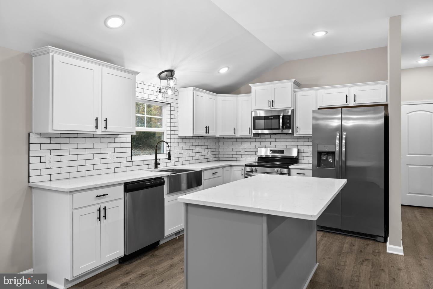 8611 ENGLEMAN LN, SPOTSYLVANIA, Virginia 22551, 3 Bedrooms Bedrooms, ,2 BathroomsBathrooms,Residential,For sale,8611 ENGLEMAN LN,VASP2038026 MLS # VASP2038026