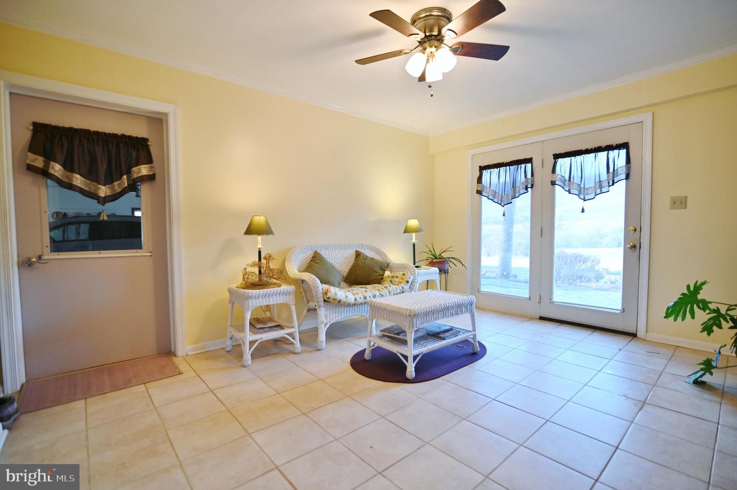 2148 ALONZAVILLE RD, WOODSTOCK, Virginia 22664, 4 Bedrooms Bedrooms, ,2 BathroomsBathrooms,Residential,For sale,2148 ALONZAVILLE RD,VASH2013164 MLS # VASH2013164 2148 ALONZAVILLE RD, WOODSTOCK, Virginia 22664, 4 Bedrooms Bedrooms, ,2 BathroomsBathrooms,Residential,For sale,2148 ALONZAVILLE RD,VASH2013164 MLS # VASH2013164