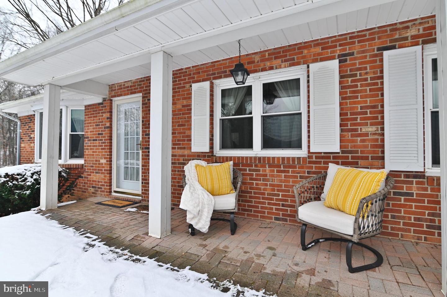 2148 ALONZAVILLE RD, WOODSTOCK, Virginia 22664, 4 Bedrooms Bedrooms, ,2 BathroomsBathrooms,Residential,For sale,2148 ALONZAVILLE RD,VASH2013164 MLS # VASH2013164 2148 ALONZAVILLE RD, WOODSTOCK, Virginia 22664, 4 Bedrooms Bedrooms, ,2 BathroomsBathrooms,Residential,For sale,2148 ALONZAVILLE RD,VASH2013164 MLS # VASH2013164