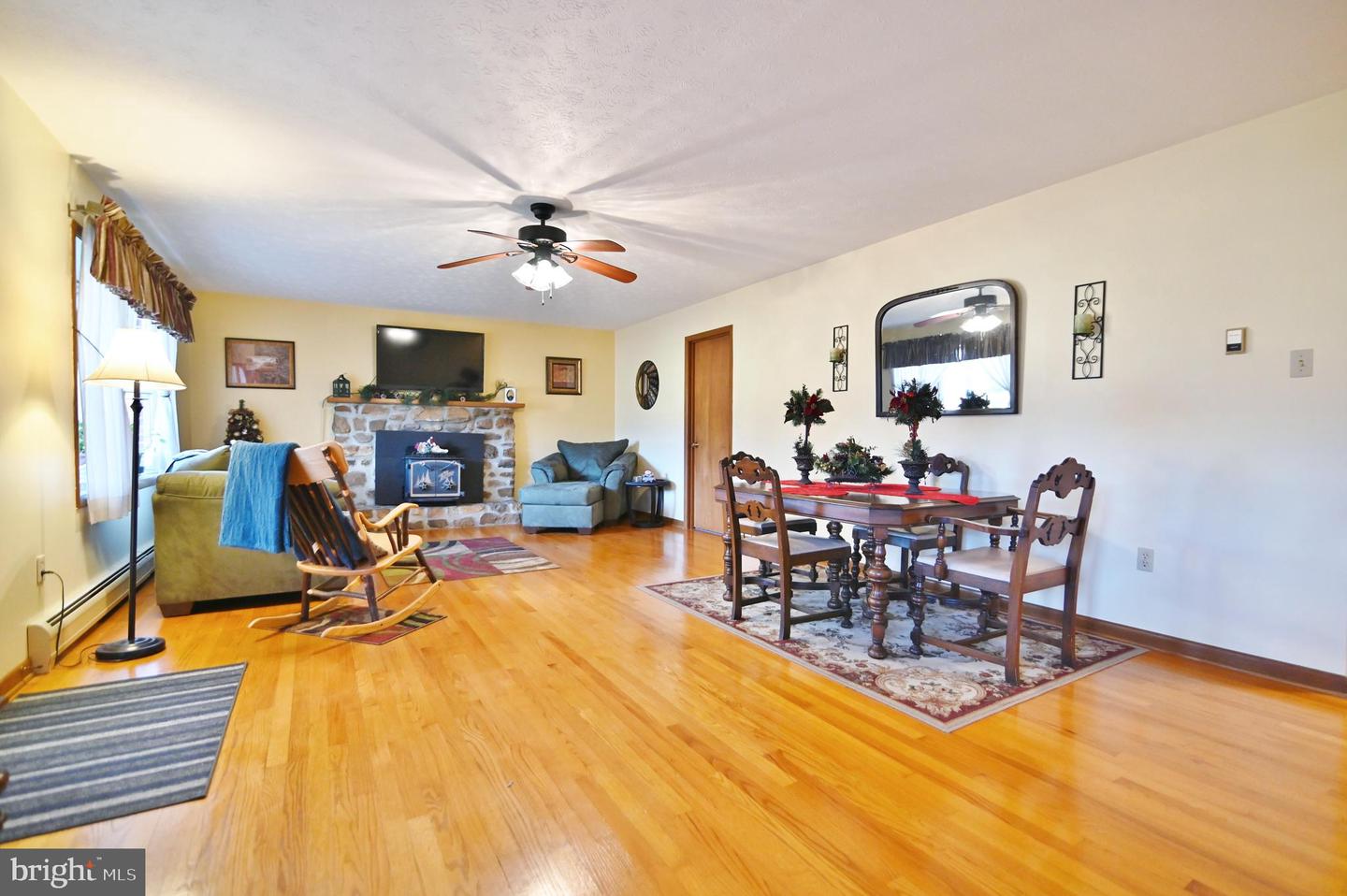 2148 ALONZAVILLE RD, WOODSTOCK, Virginia 22664, 4 Bedrooms Bedrooms, ,2 BathroomsBathrooms,Residential,For sale,2148 ALONZAVILLE RD,VASH2013164 MLS # VASH2013164 2148 ALONZAVILLE RD, WOODSTOCK, Virginia 22664, 4 Bedrooms Bedrooms, ,2 BathroomsBathrooms,Residential,For sale,2148 ALONZAVILLE RD,VASH2013164 MLS # VASH2013164