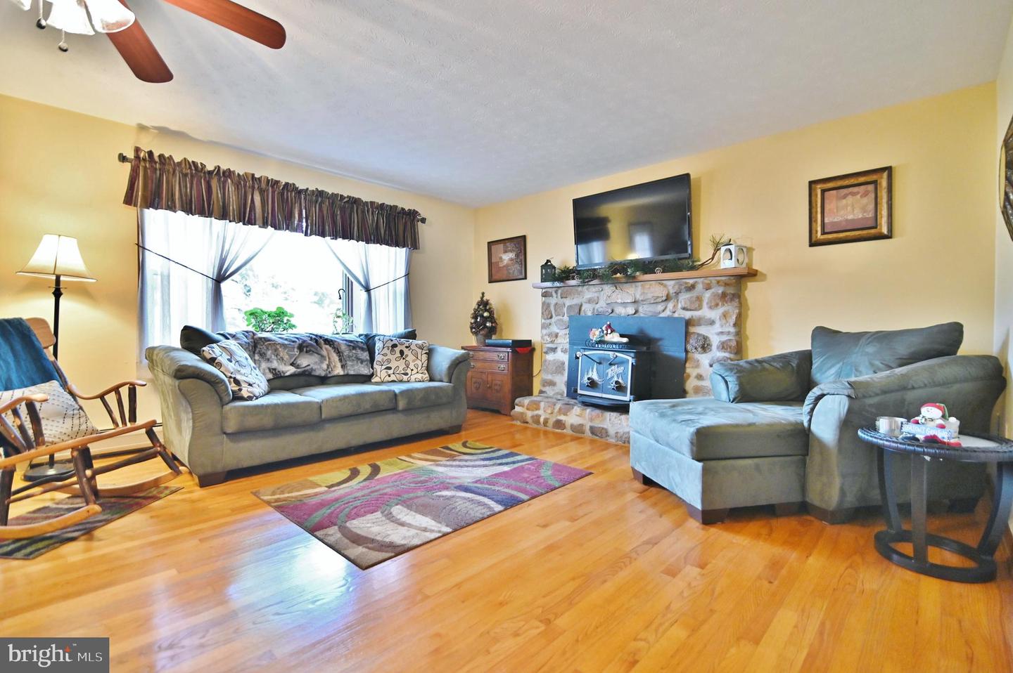 2148 ALONZAVILLE RD, WOODSTOCK, Virginia 22664, 4 Bedrooms Bedrooms, ,2 BathroomsBathrooms,Residential,For sale,2148 ALONZAVILLE RD,VASH2013164 MLS # VASH2013164 2148 ALONZAVILLE RD, WOODSTOCK, Virginia 22664, 4 Bedrooms Bedrooms, ,2 BathroomsBathrooms,Residential,For sale,2148 ALONZAVILLE RD,VASH2013164 MLS # VASH2013164