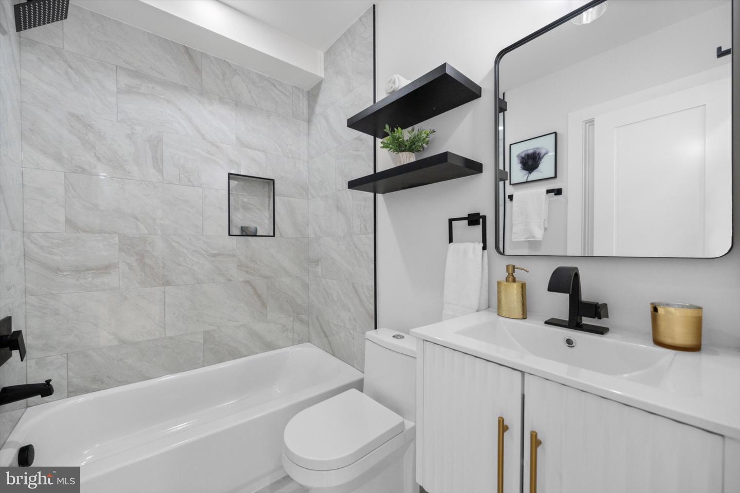 1929 RANDOLPH ST NE, WASHINGTON, District Of Columbia 20018, 5 Bedrooms Bedrooms, 9 Rooms Rooms,4 BathroomsBathrooms,Residential,For sale,1929 RANDOLPH ST NE,DCDC2234224 MLS # DCDC2234224