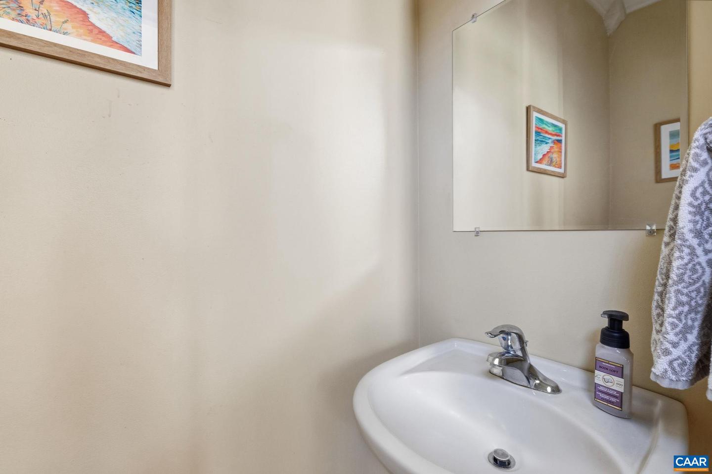 22 VILLA AVE, ZION CROSSROADS, Virginia 22942, 4 Bedrooms Bedrooms, ,2 BathroomsBathrooms,Residential,For sale,22 VILLA AVE,671709 MLS # 671709 22 VILLA AVE, ZION CROSSROADS, Virginia 22942, 4 Bedrooms Bedrooms, ,2 BathroomsBathrooms,Residential,For sale,22 VILLA AVE,671709 MLS # 671709