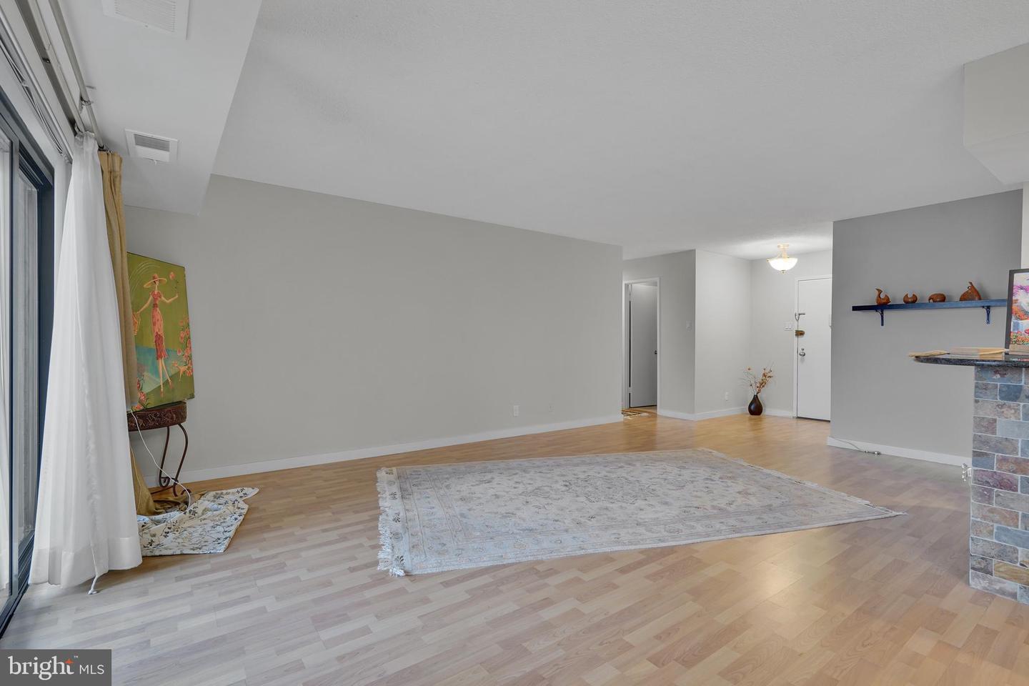 307 YOAKUM PKWY #609, ALEXANDRIA, Virginia 22304, 2 Bedrooms Bedrooms, ,2 BathroomsBathrooms,Residential,For sale,307 YOAKUM PKWY #609,VAAX2052284 MLS # VAAX2052284