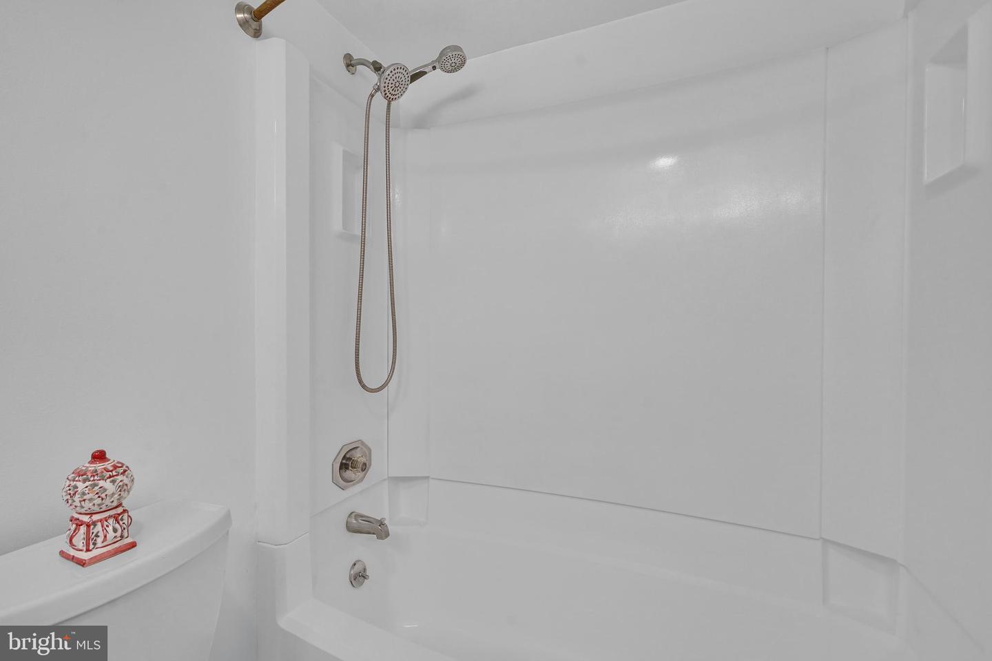 307 YOAKUM PKWY #609, ALEXANDRIA, Virginia 22304, 2 Bedrooms Bedrooms, ,2 BathroomsBathrooms,Residential,For sale,307 YOAKUM PKWY #609,VAAX2052284 MLS # VAAX2052284