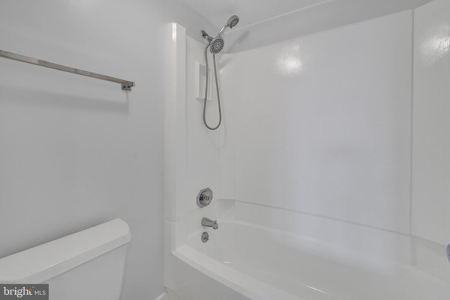 307 YOAKUM PKWY #609, ALEXANDRIA, Virginia 22304, 2 Bedrooms Bedrooms, ,2 BathroomsBathrooms,Residential,For sale,307 YOAKUM PKWY #609,VAAX2052284 MLS # VAAX2052284