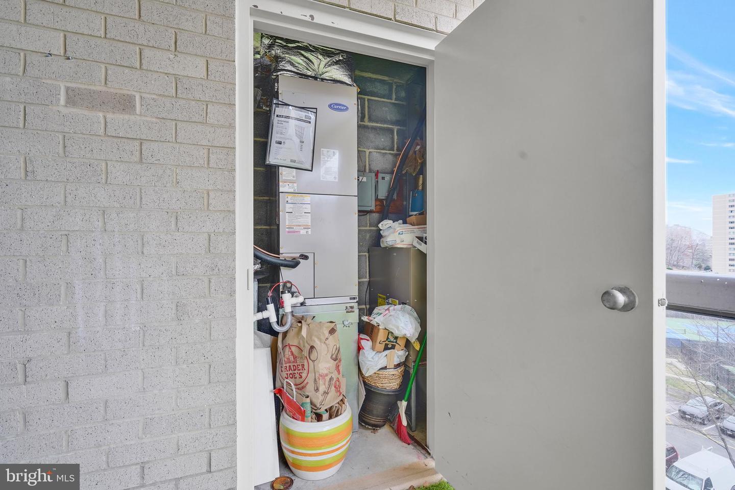 307 YOAKUM PKWY #609, ALEXANDRIA, Virginia 22304, 2 Bedrooms Bedrooms, ,2 BathroomsBathrooms,Residential,For sale,307 YOAKUM PKWY #609,VAAX2052284 MLS # VAAX2052284