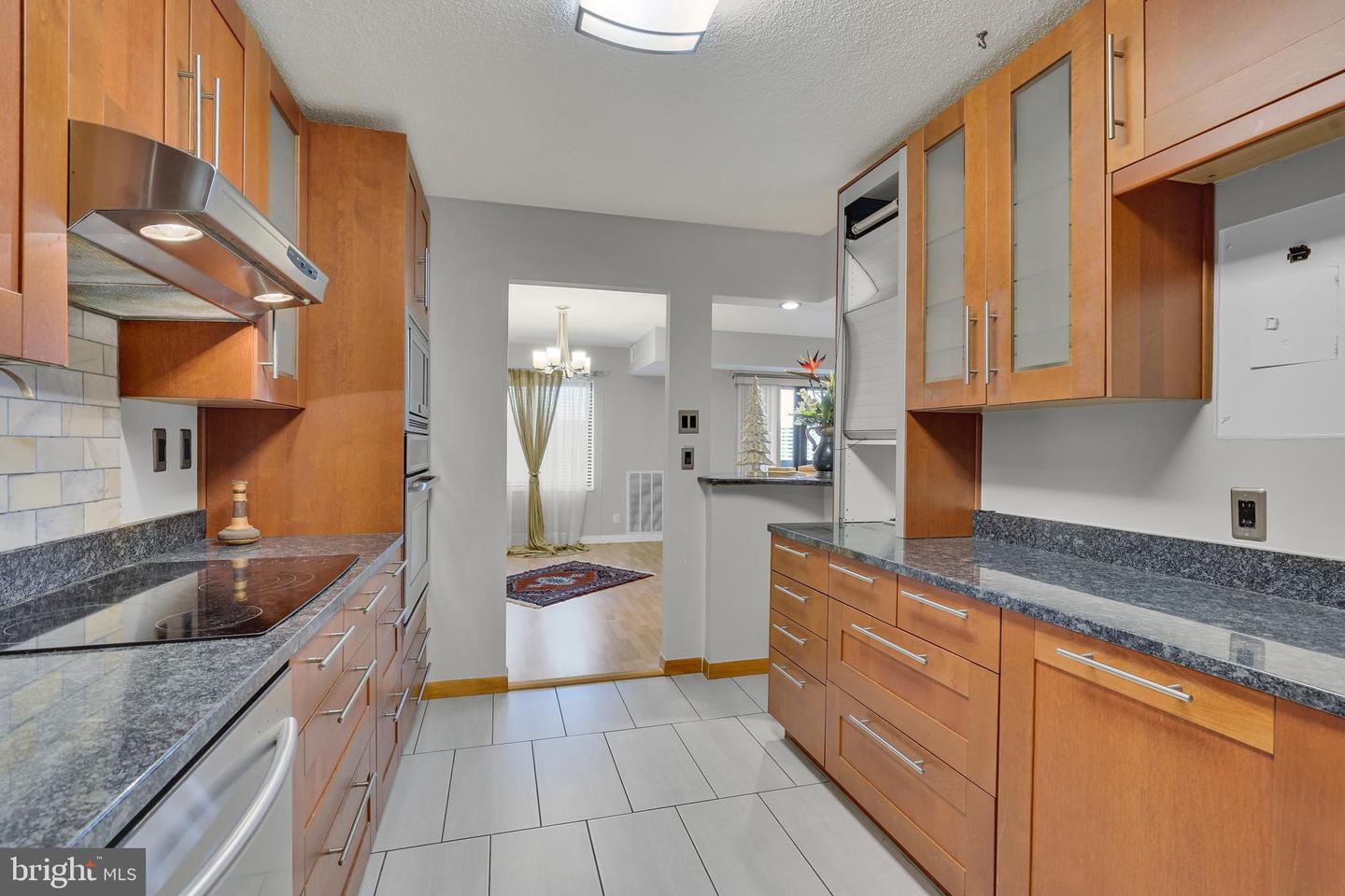 307 YOAKUM PKWY #609, ALEXANDRIA, Virginia 22304, 2 Bedrooms Bedrooms, ,2 BathroomsBathrooms,Residential,For sale,307 YOAKUM PKWY #609,VAAX2052284 MLS # VAAX2052284