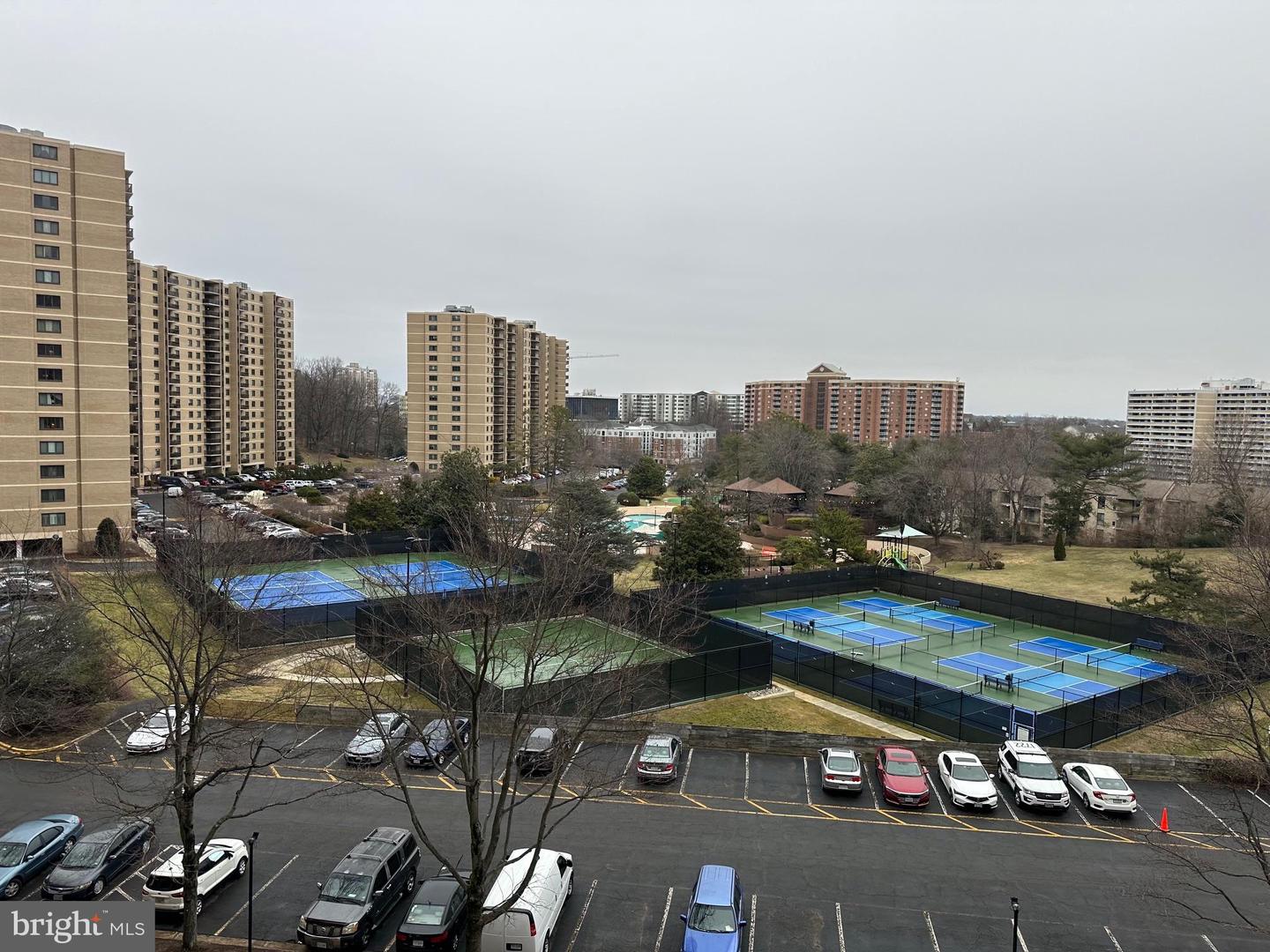 307 YOAKUM PKWY #609, ALEXANDRIA, Virginia 22304, 2 Bedrooms Bedrooms, ,2 BathroomsBathrooms,Residential,For sale,307 YOAKUM PKWY #609,VAAX2052284 MLS # VAAX2052284