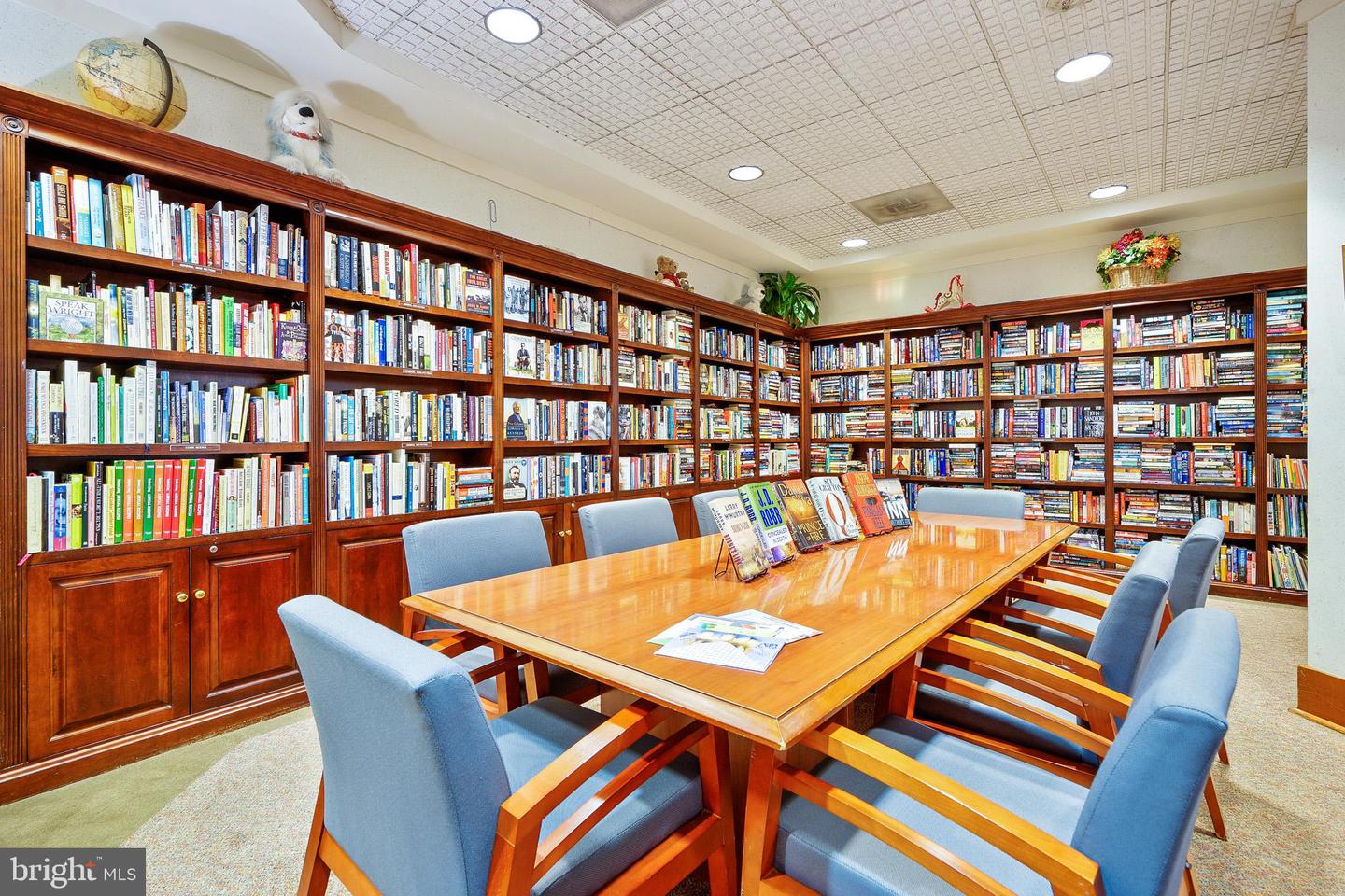 307 YOAKUM PKWY #609, ALEXANDRIA, Virginia 22304, 2 Bedrooms Bedrooms, ,2 BathroomsBathrooms,Residential,For sale,307 YOAKUM PKWY #609,VAAX2052284 MLS # VAAX2052284