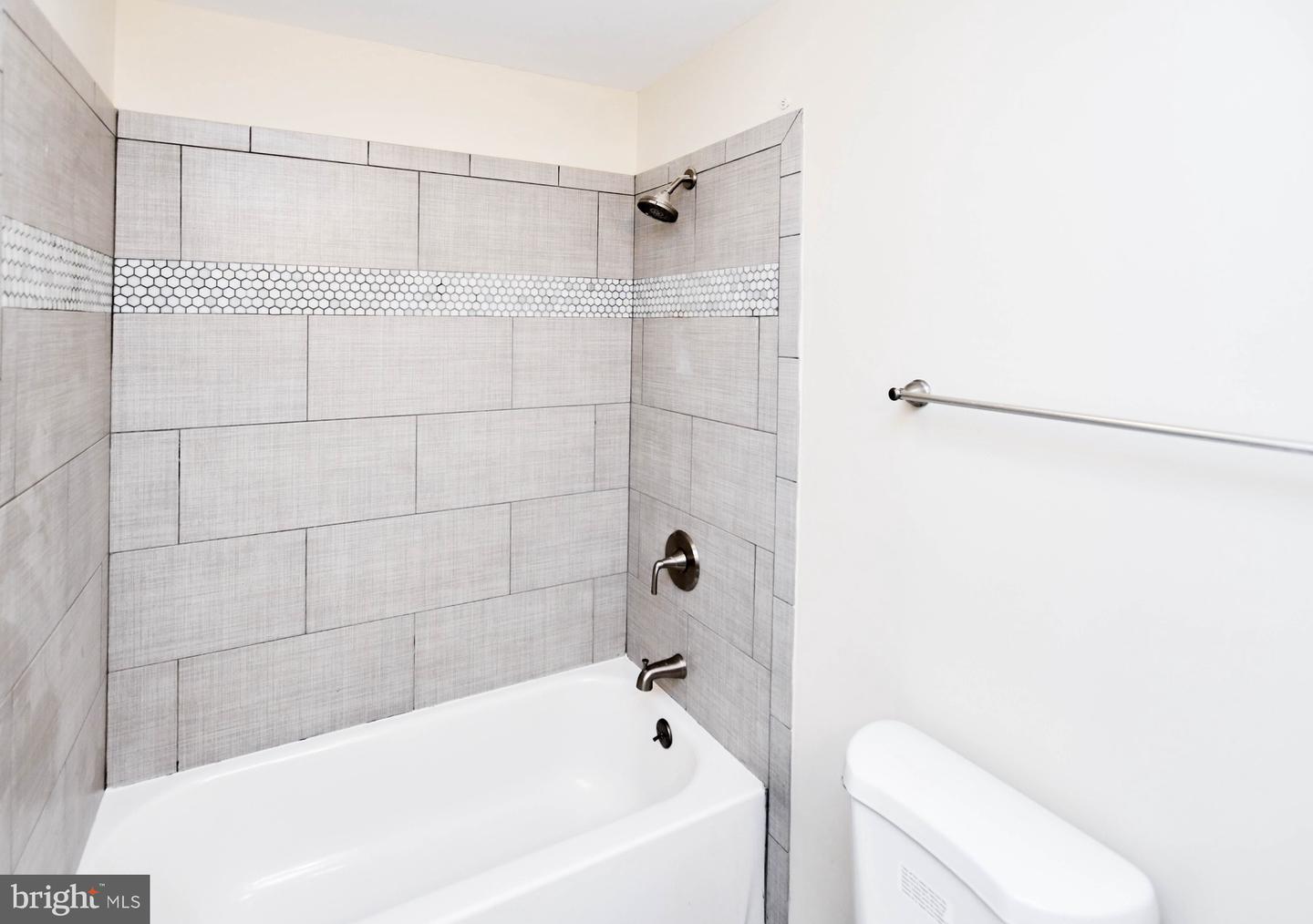 49 HAWTHORNE CT NE, WASHINGTON, District Of Columbia 20017, 2 Bedrooms Bedrooms, ,1 BathroomBathrooms,Residential,For sale,49 HAWTHORNE CT NE,DCDC2234254 MLS # DCDC2234254