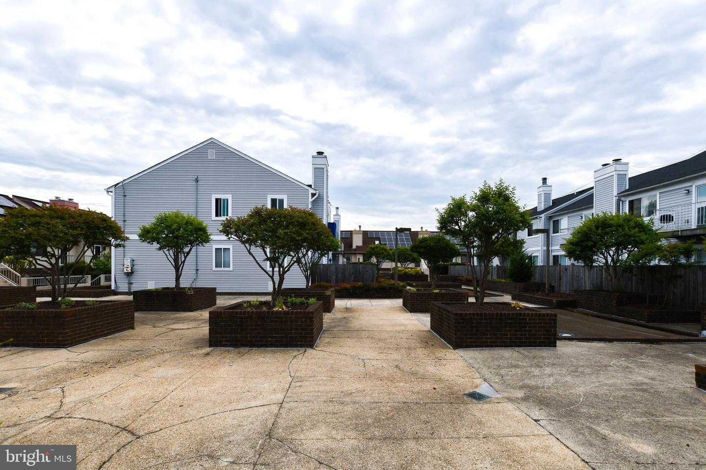 49 HAWTHORNE CT NE, WASHINGTON, District Of Columbia 20017, 2 Bedrooms Bedrooms, ,1 BathroomBathrooms,Residential,For sale,49 HAWTHORNE CT NE,DCDC2234254 MLS # DCDC2234254