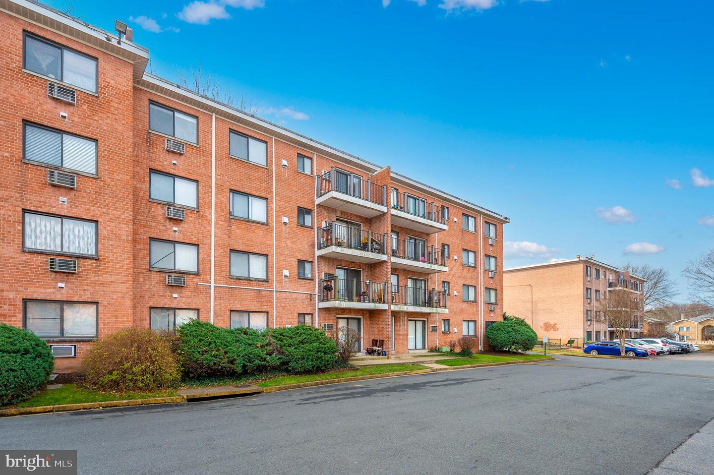 6706 JAMES LEE ST #350, FALLS CHURCH, Virginia 22042, 2 Bedrooms Bedrooms, ,1 BathroomBathrooms,Residential,For sale,6706 JAMES LEE ST #350,VAFX2281710 MLS # VAFX2281710 6706 JAMES LEE ST #350, FALLS CHURCH, Virginia 22042, 2 Bedrooms Bedrooms, ,1 BathroomBathrooms,Residential,For sale,6706 JAMES LEE ST #350,VAFX2281710 MLS # VAFX2281710