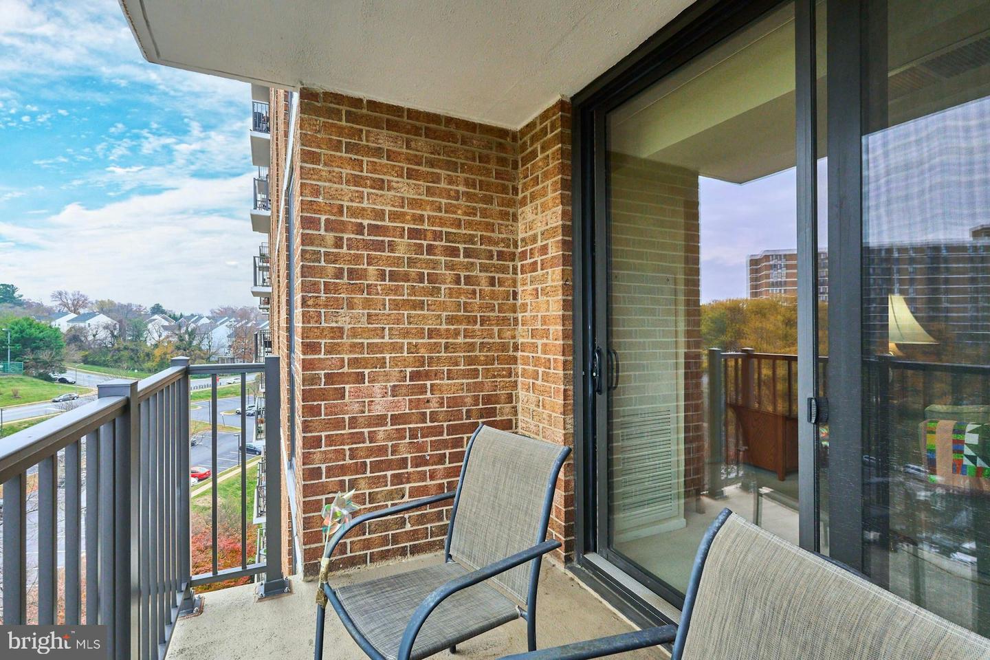 2300 PIMMIT DR #912, FALLS CHURCH, Virginia 22043, 1 Bedroom Bedrooms, ,1 BathroomBathrooms,Residential,For sale,2300 PIMMIT DR #912,VAFX2281724 MLS # VAFX2281724 2300 PIMMIT DR #912, FALLS CHURCH, Virginia 22043, 1 Bedroom Bedrooms, ,1 BathroomBathrooms,Residential,For sale,2300 PIMMIT DR #912,VAFX2281724 MLS # VAFX2281724