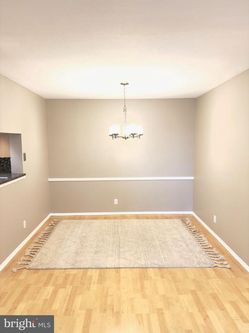 3310 WYNDHAM CIR #215, ALEXANDRIA, Virginia 22302, 2 Bedrooms Bedrooms, ,2 BathroomsBathrooms,Residential,For sale,3310 WYNDHAM CIR #215,VAAX2052248 MLS # VAAX2052248 3310 WYNDHAM CIR #215, ALEXANDRIA, Virginia 22302, 2 Bedrooms Bedrooms, ,2 BathroomsBathrooms,Residential,For sale,3310 WYNDHAM CIR #215,VAAX2052248 MLS # VAAX2052248