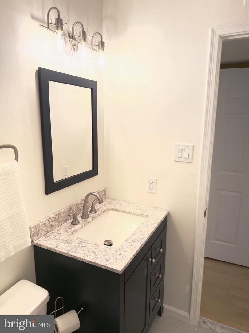 3310 WYNDHAM CIR #215, ALEXANDRIA, Virginia 22302, 2 Bedrooms Bedrooms, ,2 BathroomsBathrooms,Residential,For sale,3310 WYNDHAM CIR #215,VAAX2052248 MLS # VAAX2052248 3310 WYNDHAM CIR #215, ALEXANDRIA, Virginia 22302, 2 Bedrooms Bedrooms, ,2 BathroomsBathrooms,Residential,For sale,3310 WYNDHAM CIR #215,VAAX2052248 MLS # VAAX2052248