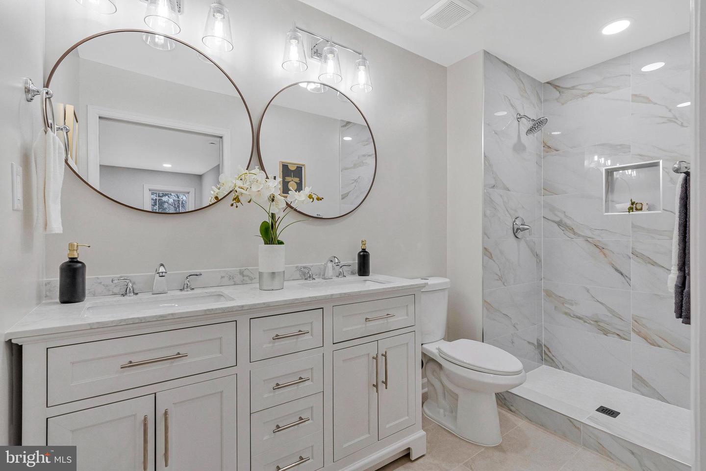 1828 SAINT ROMAN DR, VIENNA, Virginia 22182, 4 Bedrooms Bedrooms, ,3 BathroomsBathrooms,Residential,For sale,1828 SAINT ROMAN DR,VAFX2281742 MLS # VAFX2281742 1828 SAINT ROMAN DR, VIENNA, Virginia 22182, 4 Bedrooms Bedrooms, ,3 BathroomsBathrooms,Residential,For sale,1828 SAINT ROMAN DR,VAFX2281742 MLS # VAFX2281742